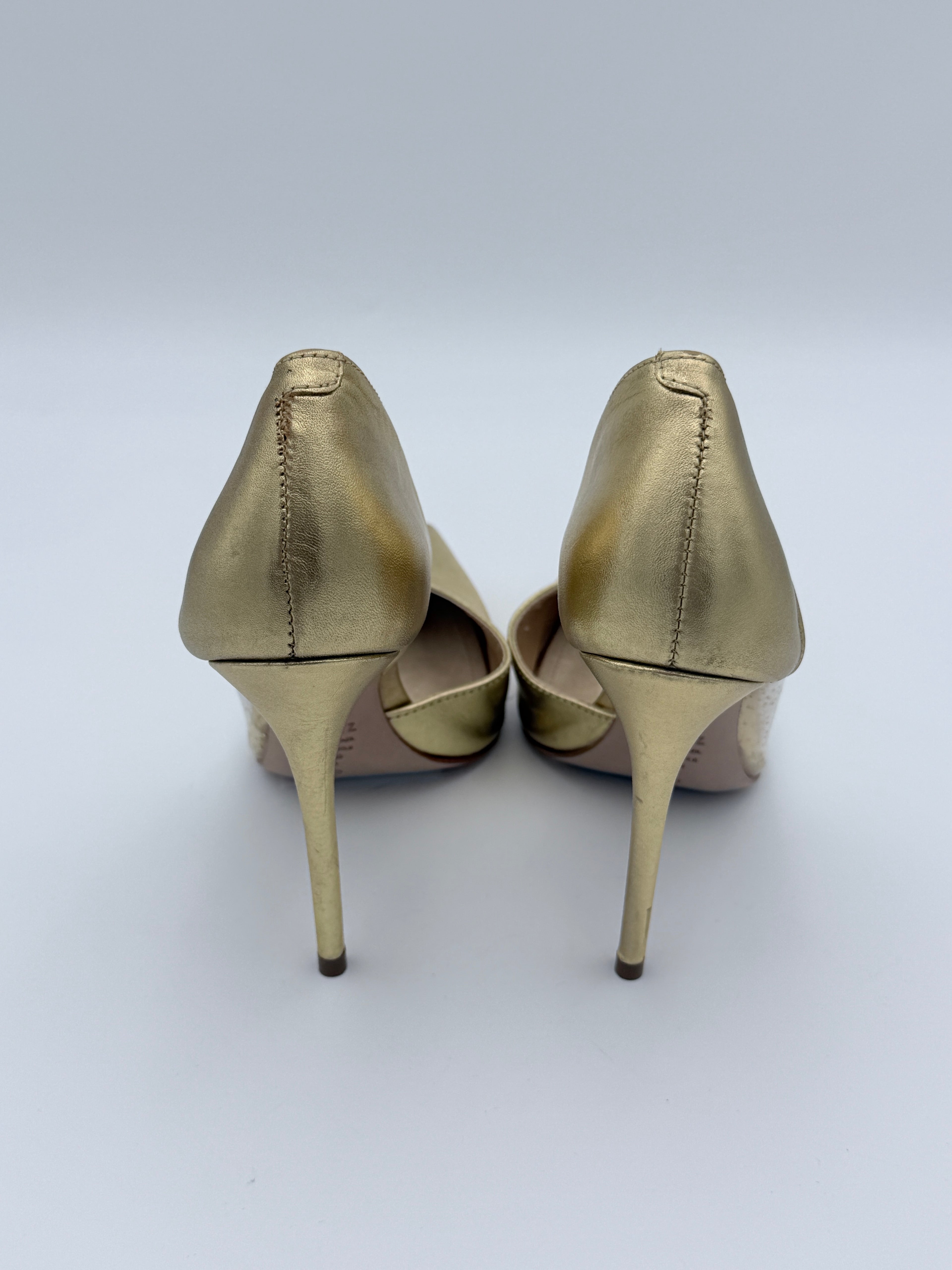 Schutz Chelsie Gold New Size 6.5