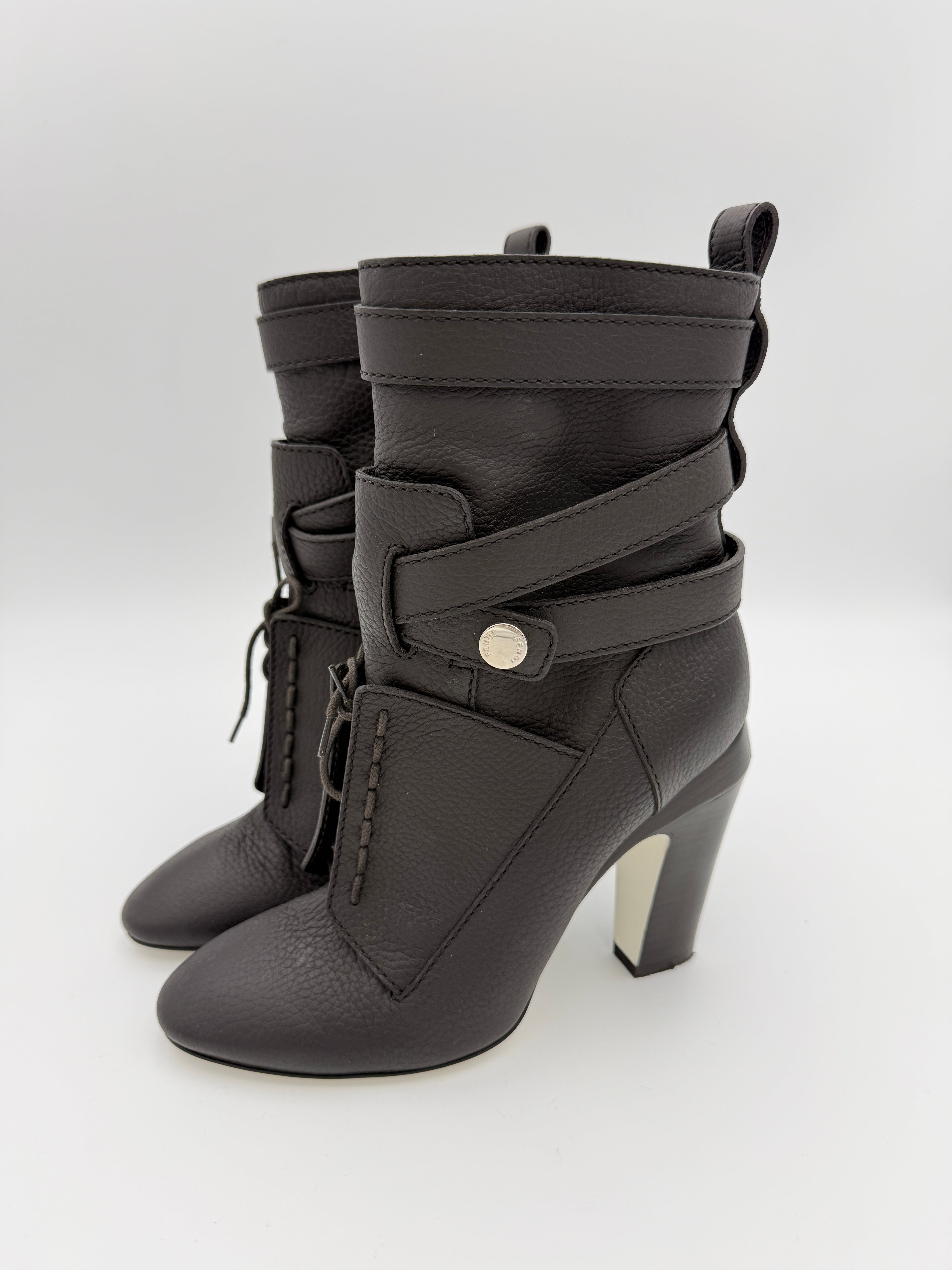 Fendi Boots 38EU