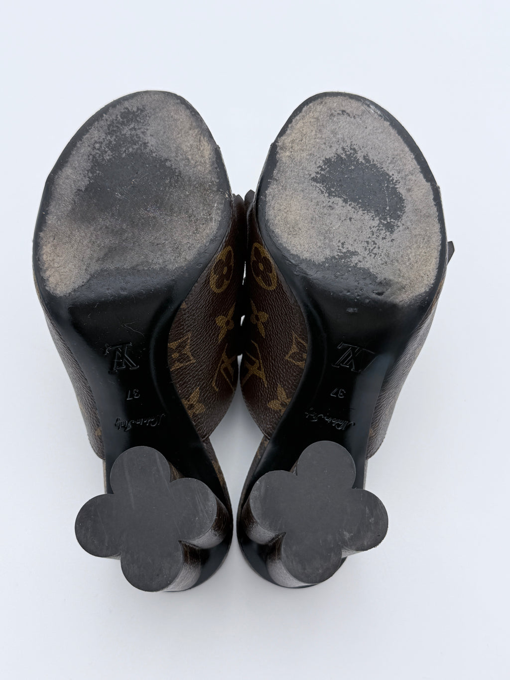 Louis Vuitton Indiana Mules Size 37