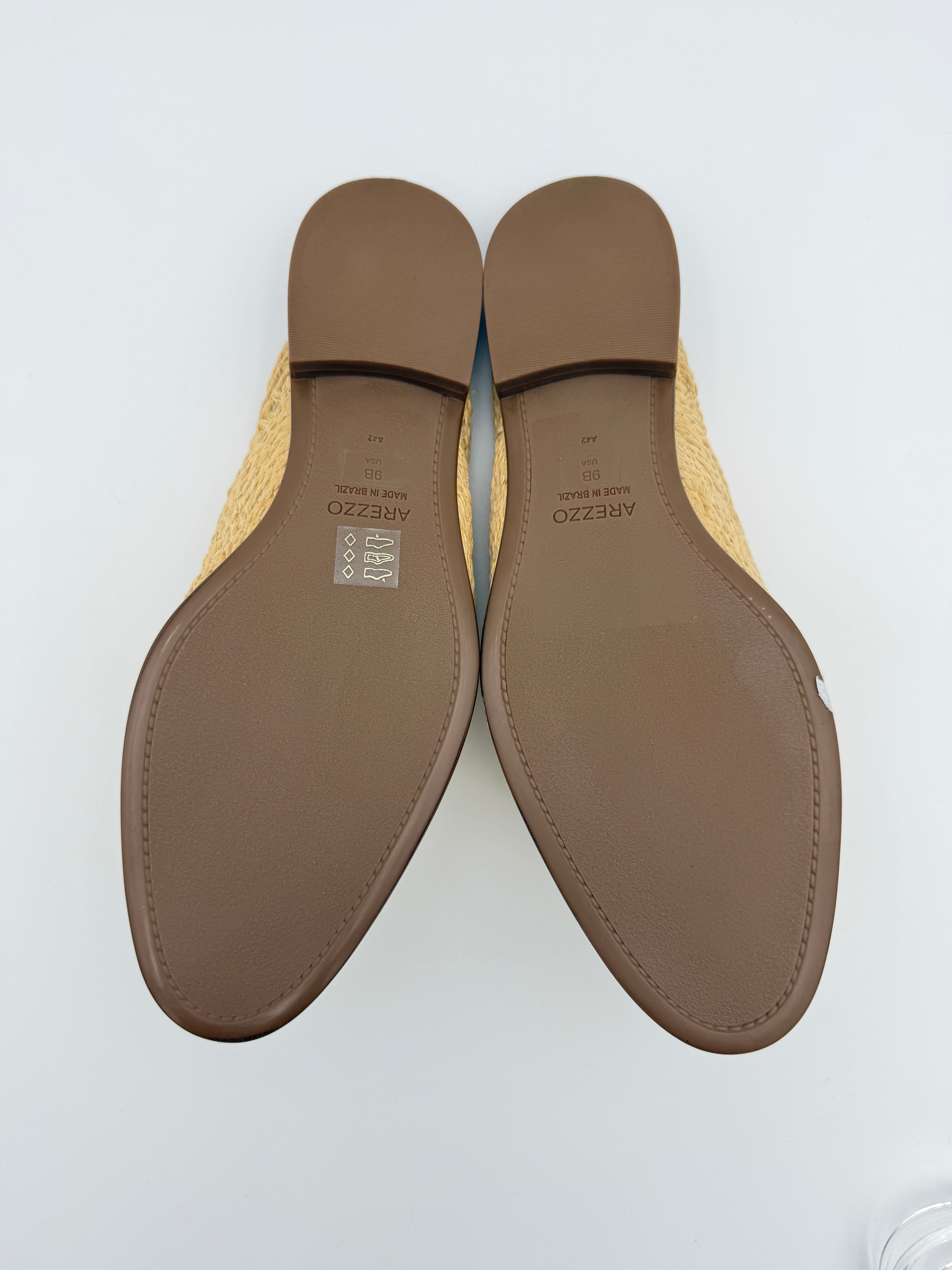 Arezzo raffia beige Mule Size 9