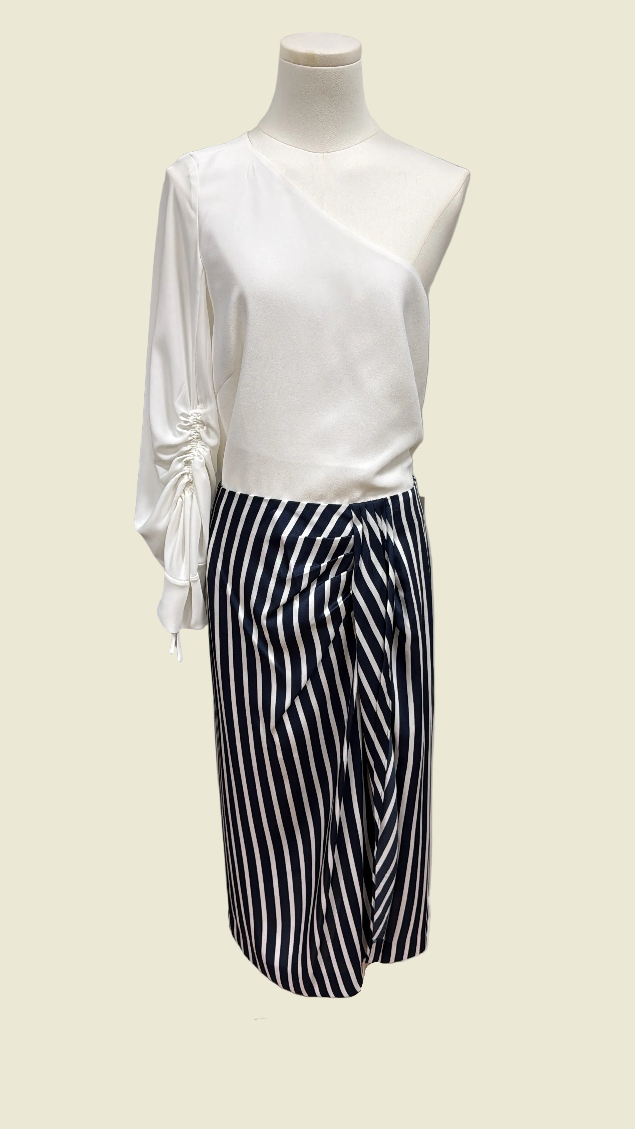 White one shoulder top