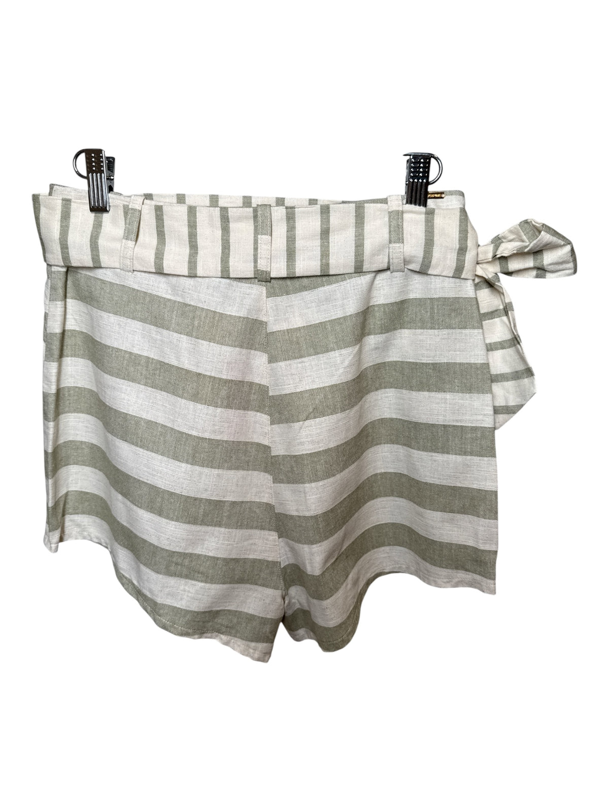 LANÇA PERFUME SHORTS WITH BELT
