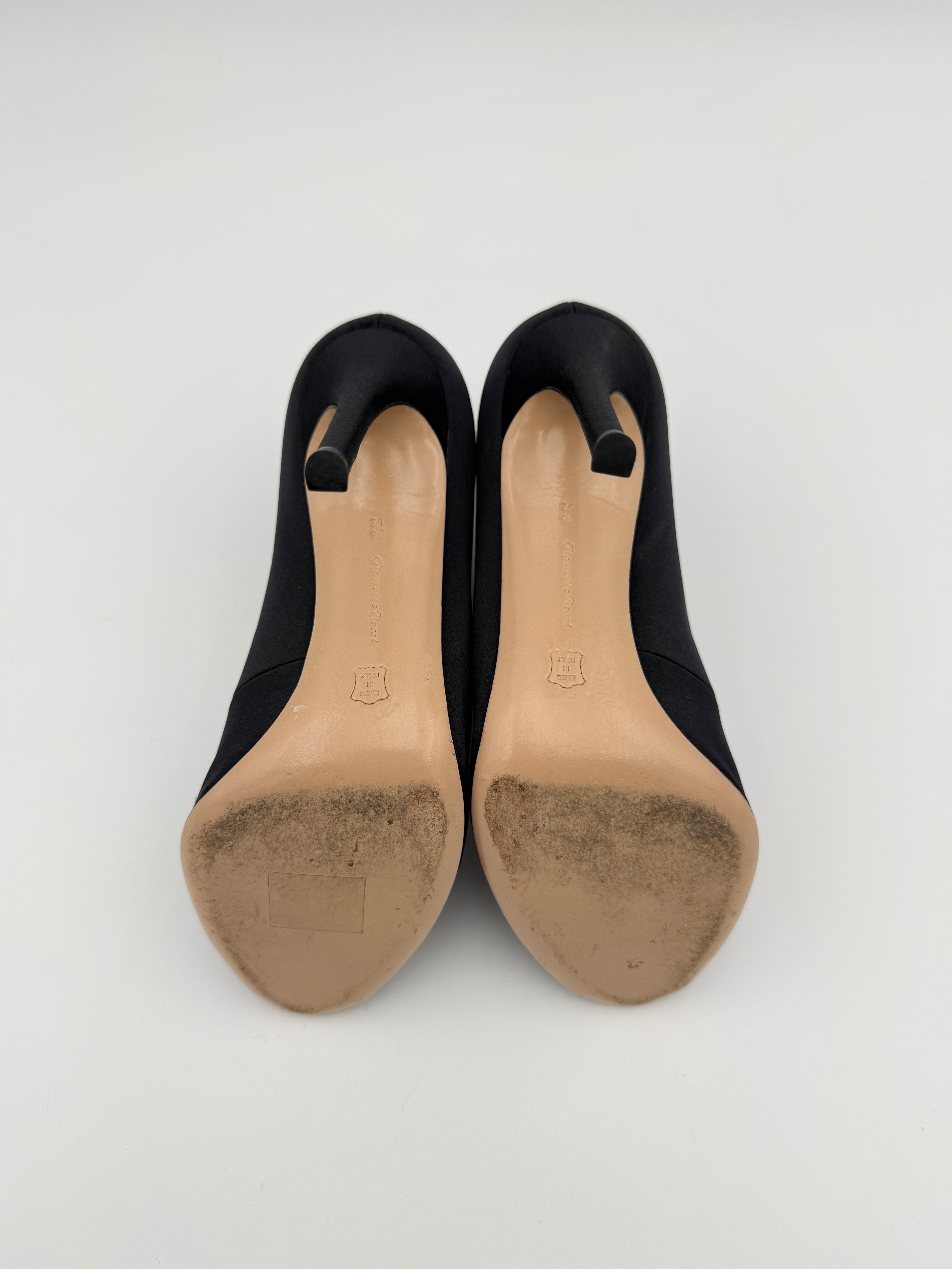 Gianvitto Rossi Black Satin Peep Toe - Size EU36.5