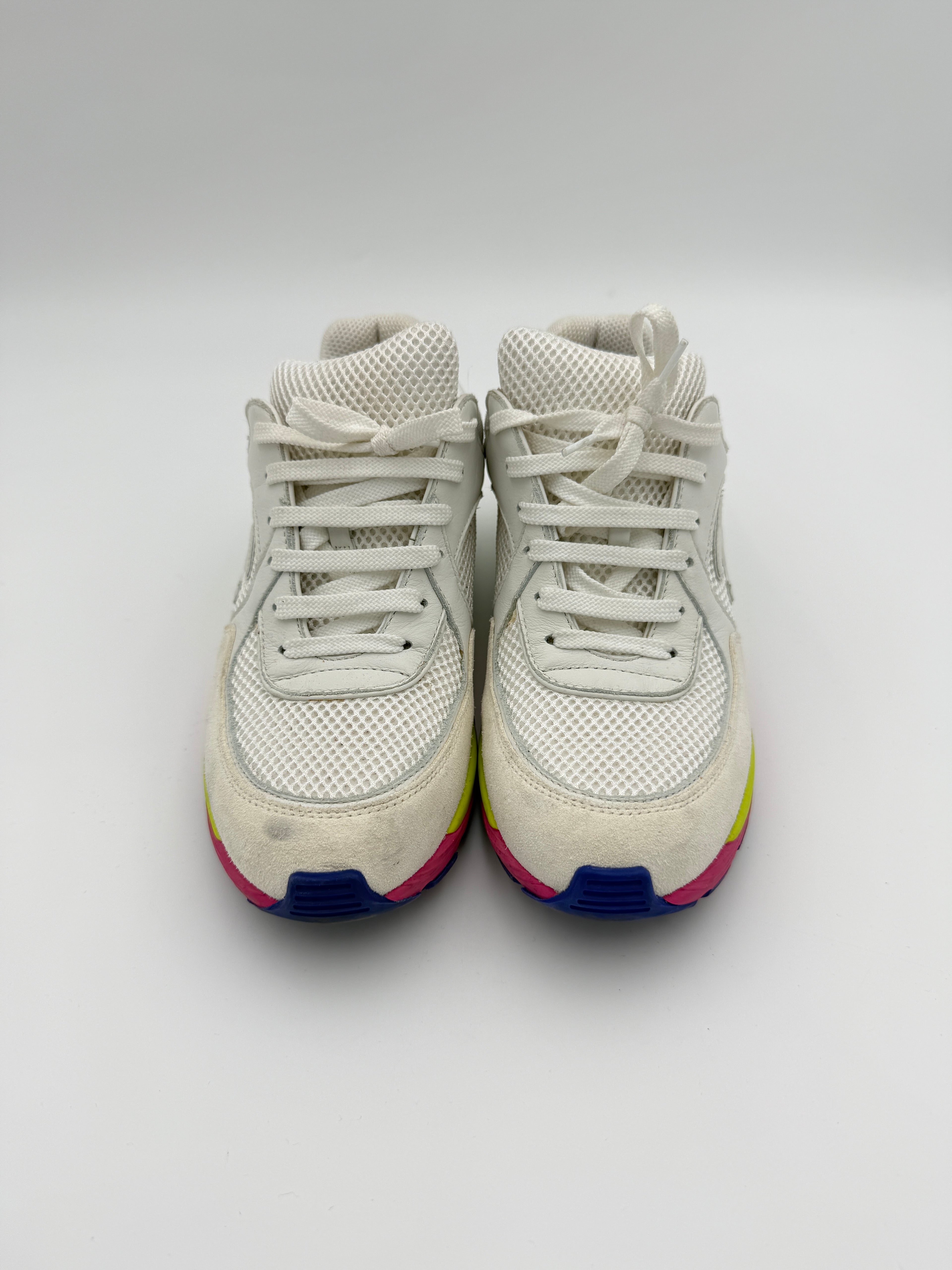 Chanel Withe Sneaker Size 37,5