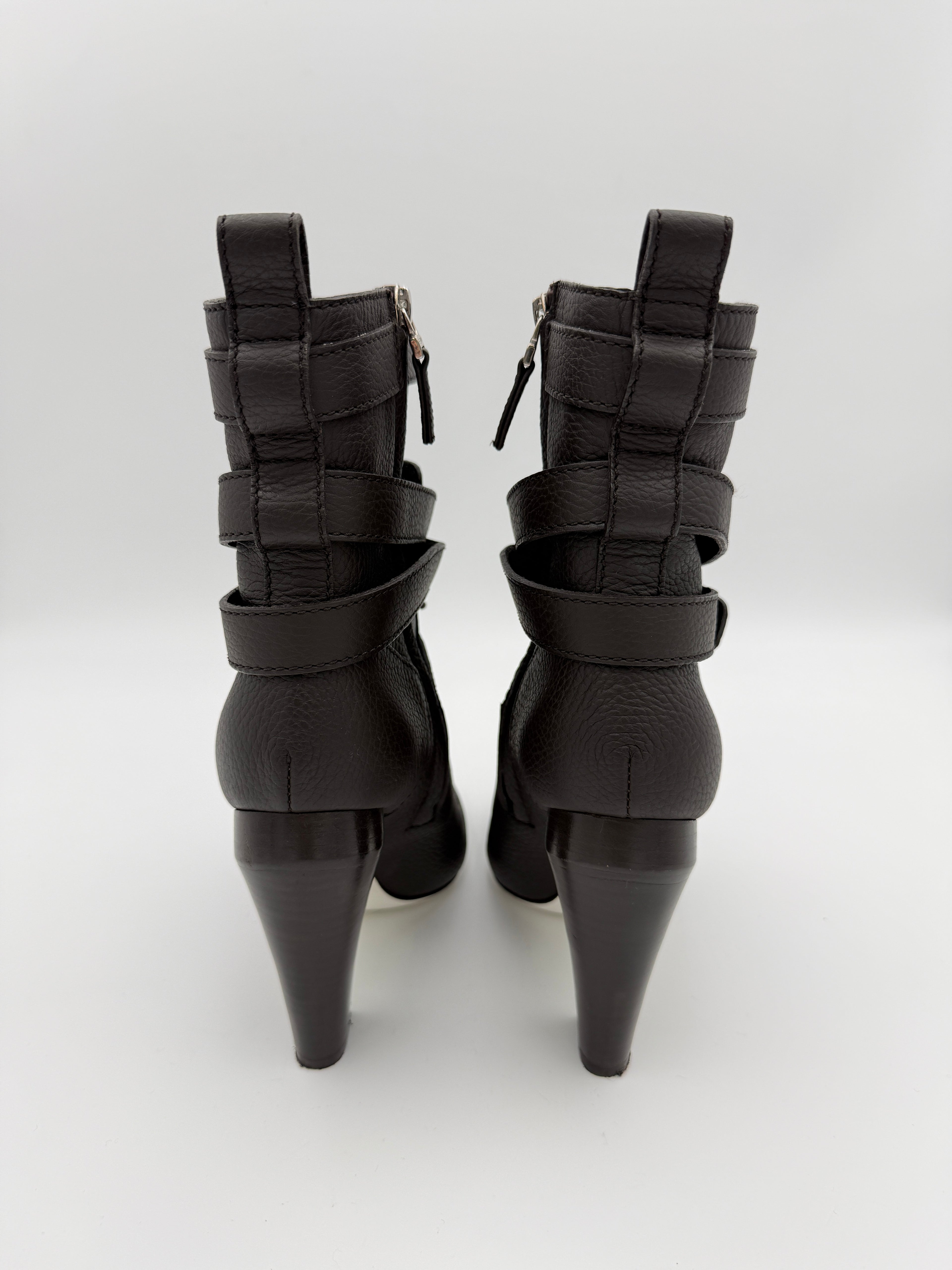 Fendi Boots 38EU