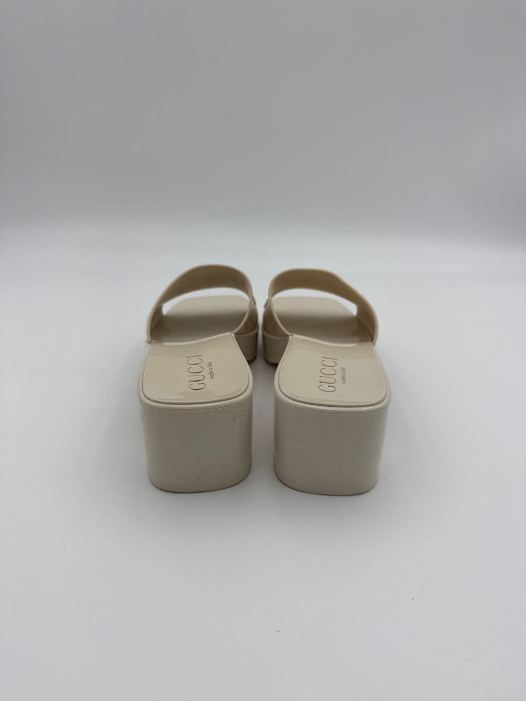Gucci Off White Rubber Slide Sandals size 35