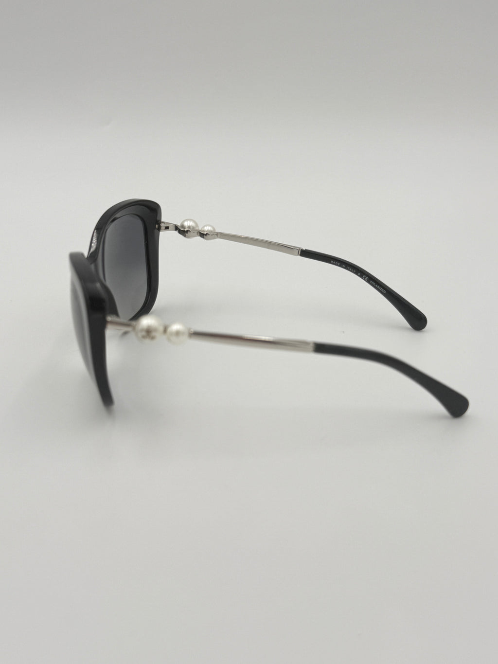 Chanel 5339H Pearl Sunglasses