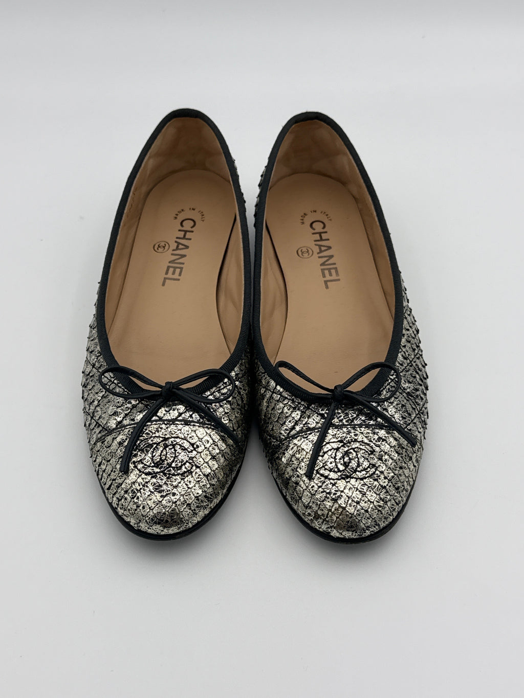Chanel Ballerina Flat Silver Python size 39,5 Pre Loved