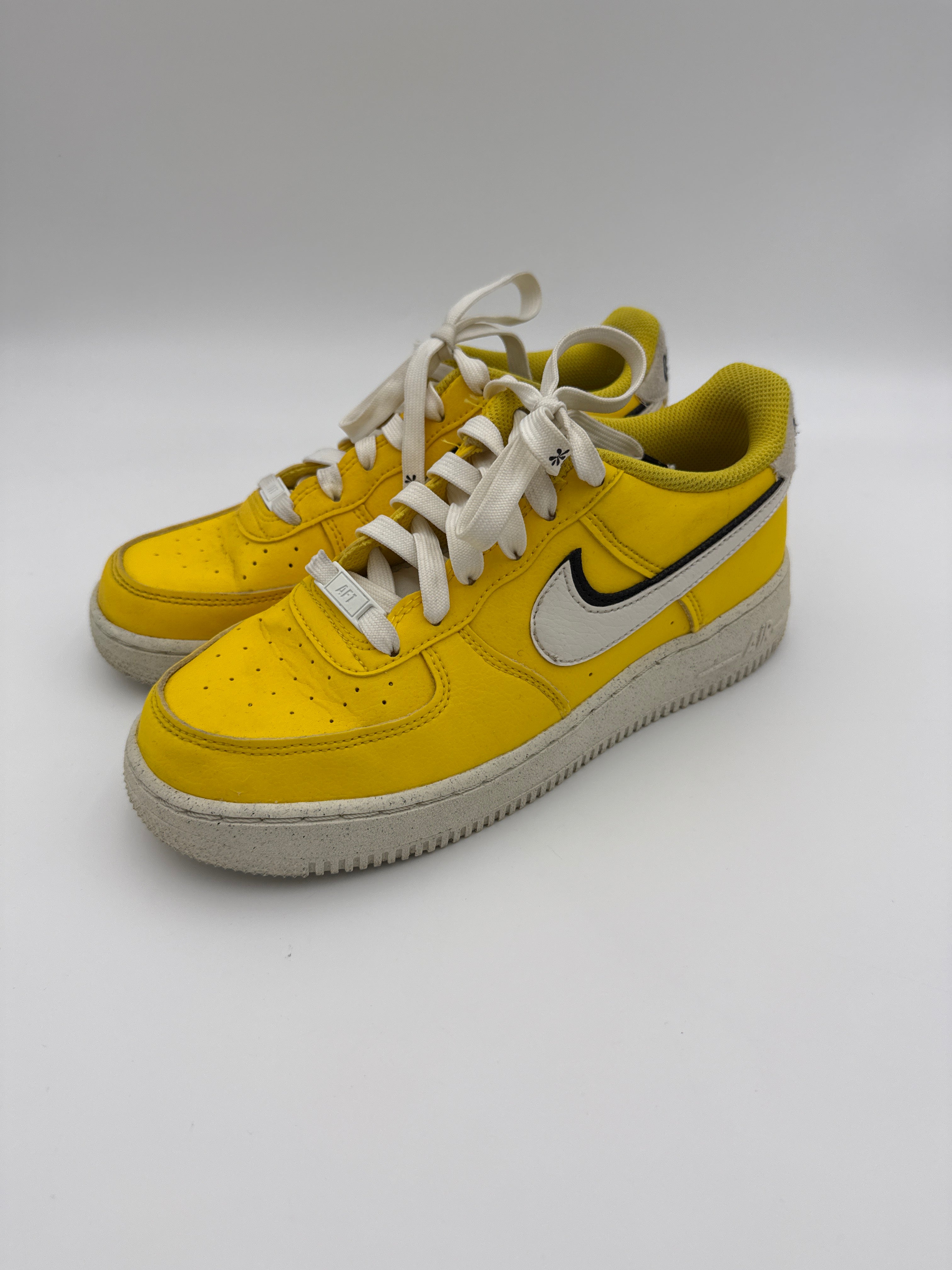 Nike Air Yellow Size 6Y