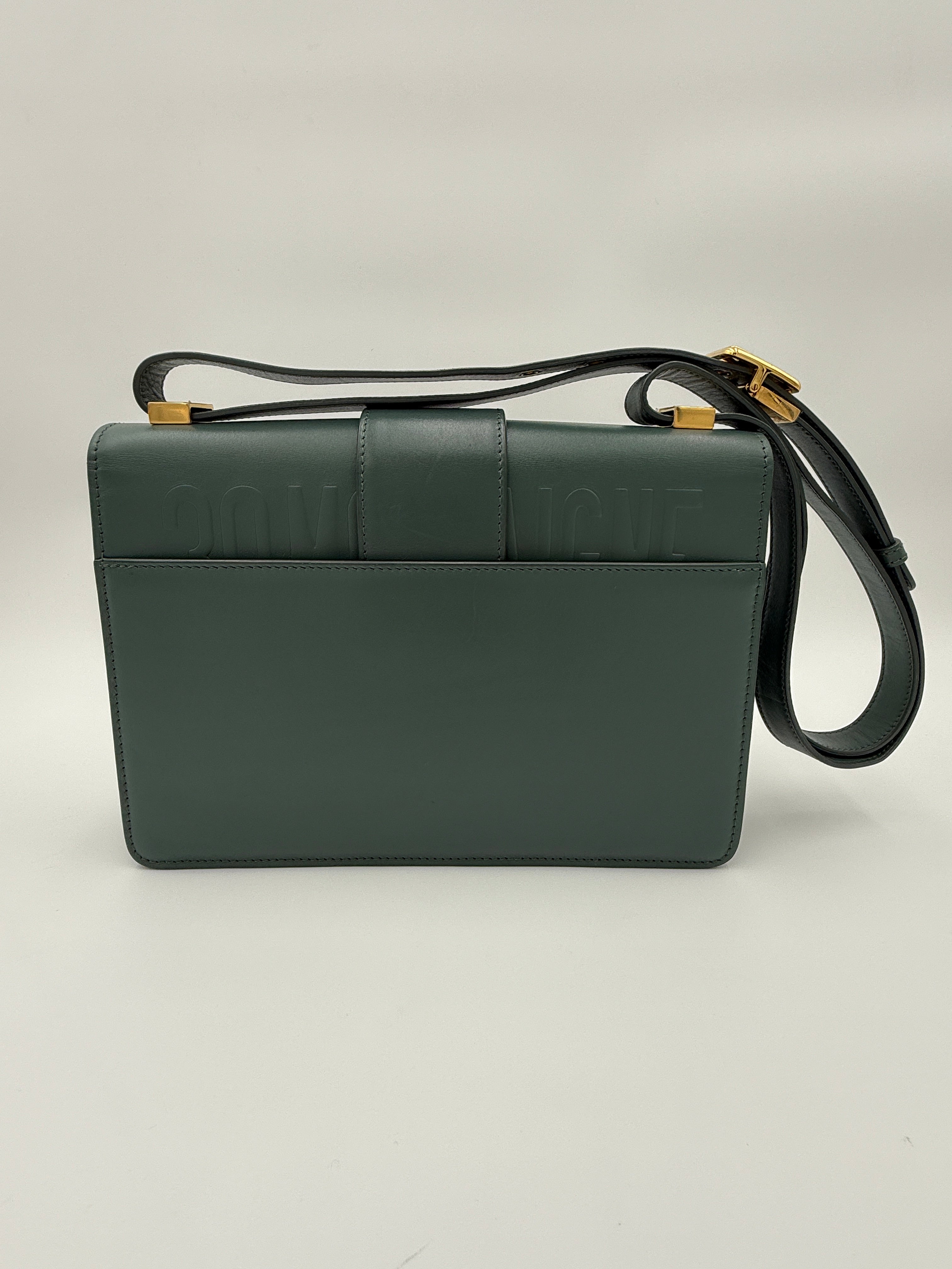 Dior 30 Montaigne green