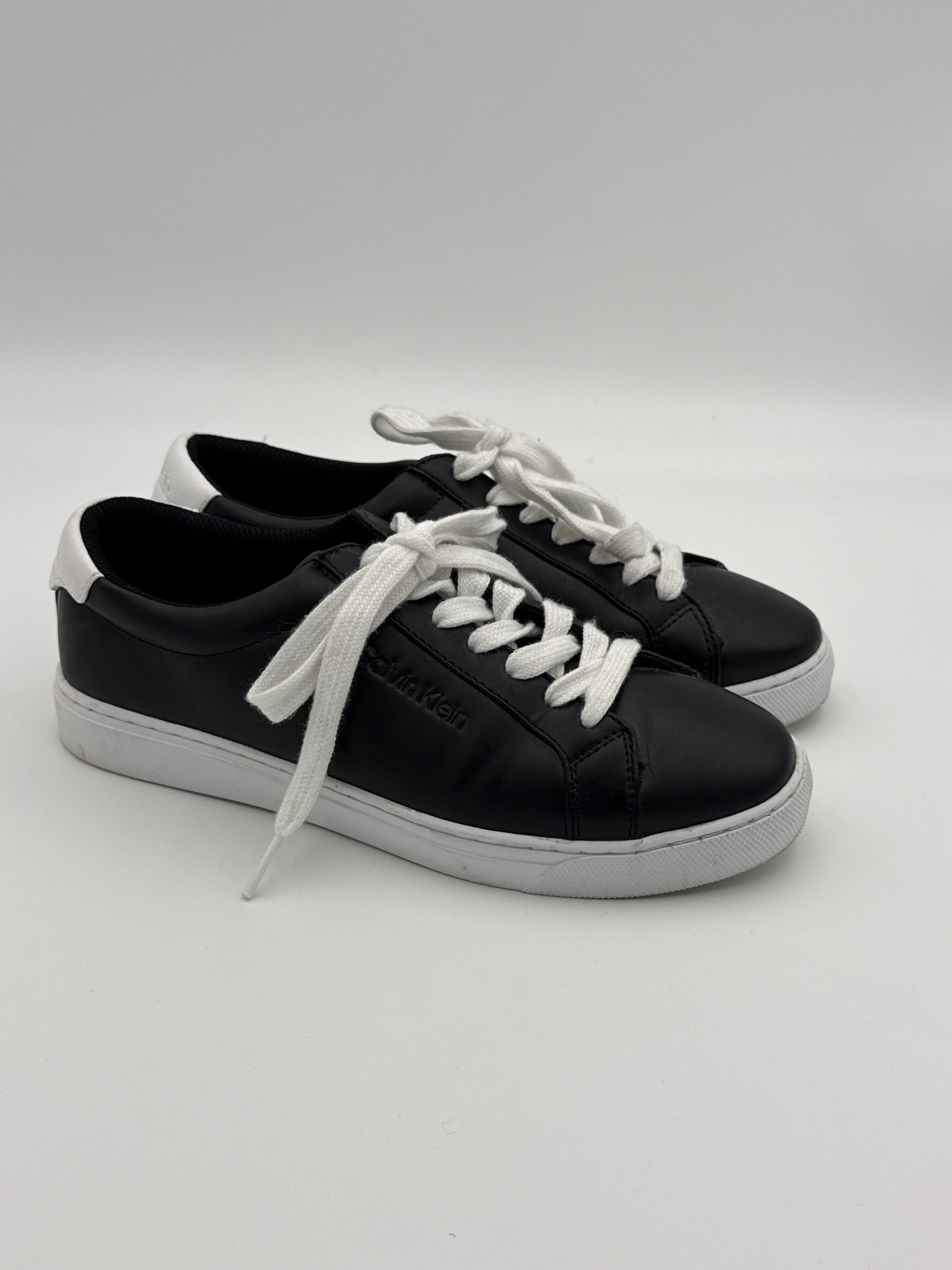Calvin Klein Black Leather Sneaker Size 8,5
