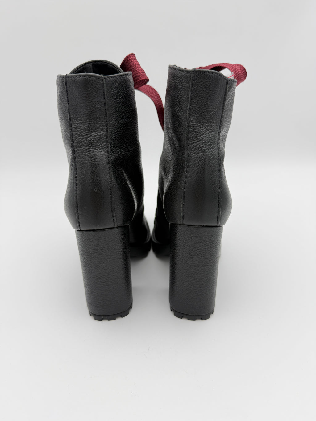 Schutz zara high block heel boot size 6,5