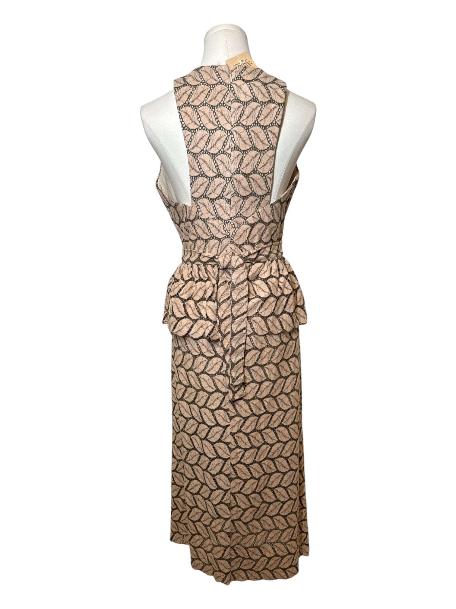 GAITEE ROSE AND GRAY LACE DRESS MEDIUM