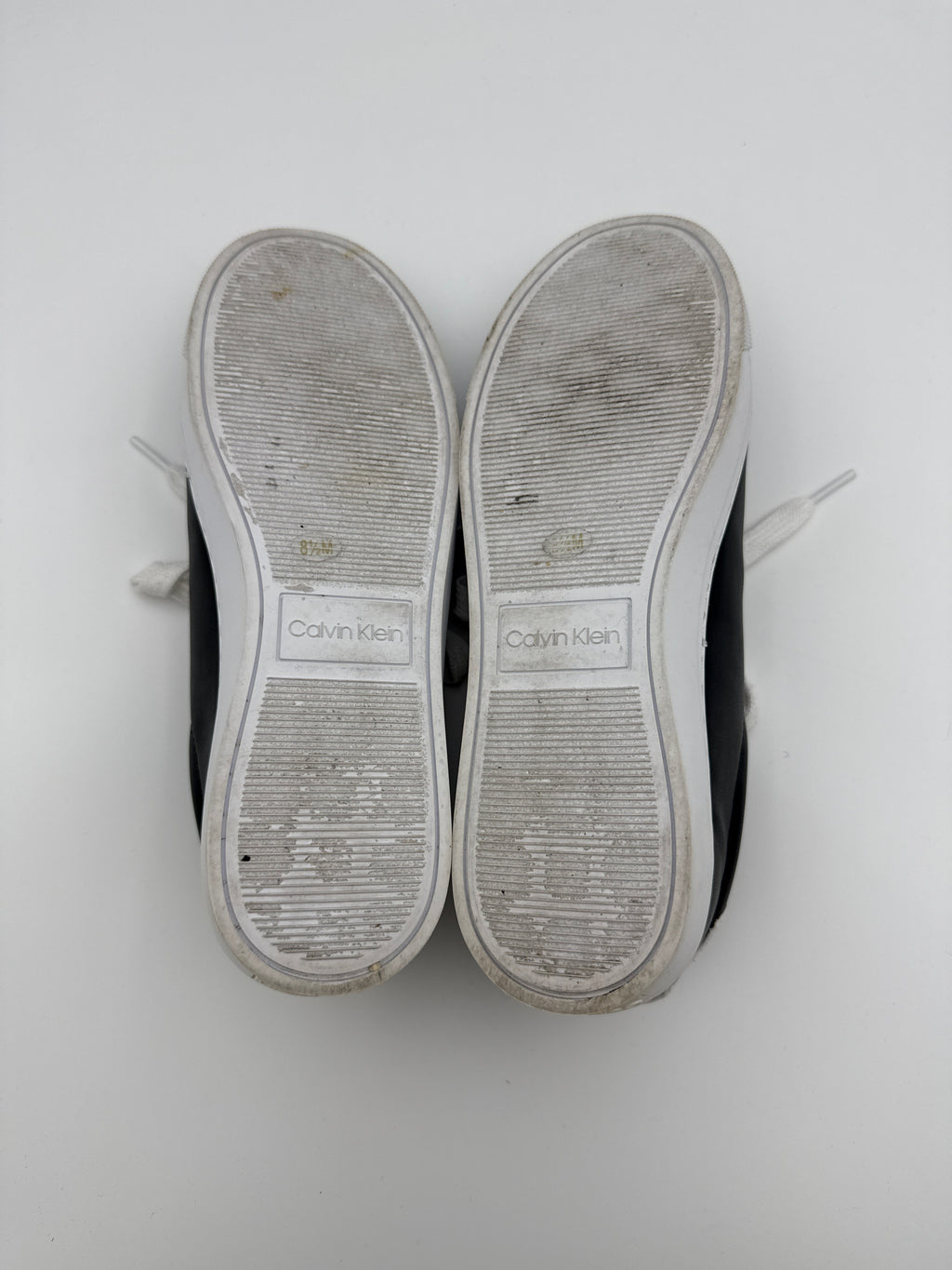 Calvin Klein Black Leather Sneaker Size 8,5