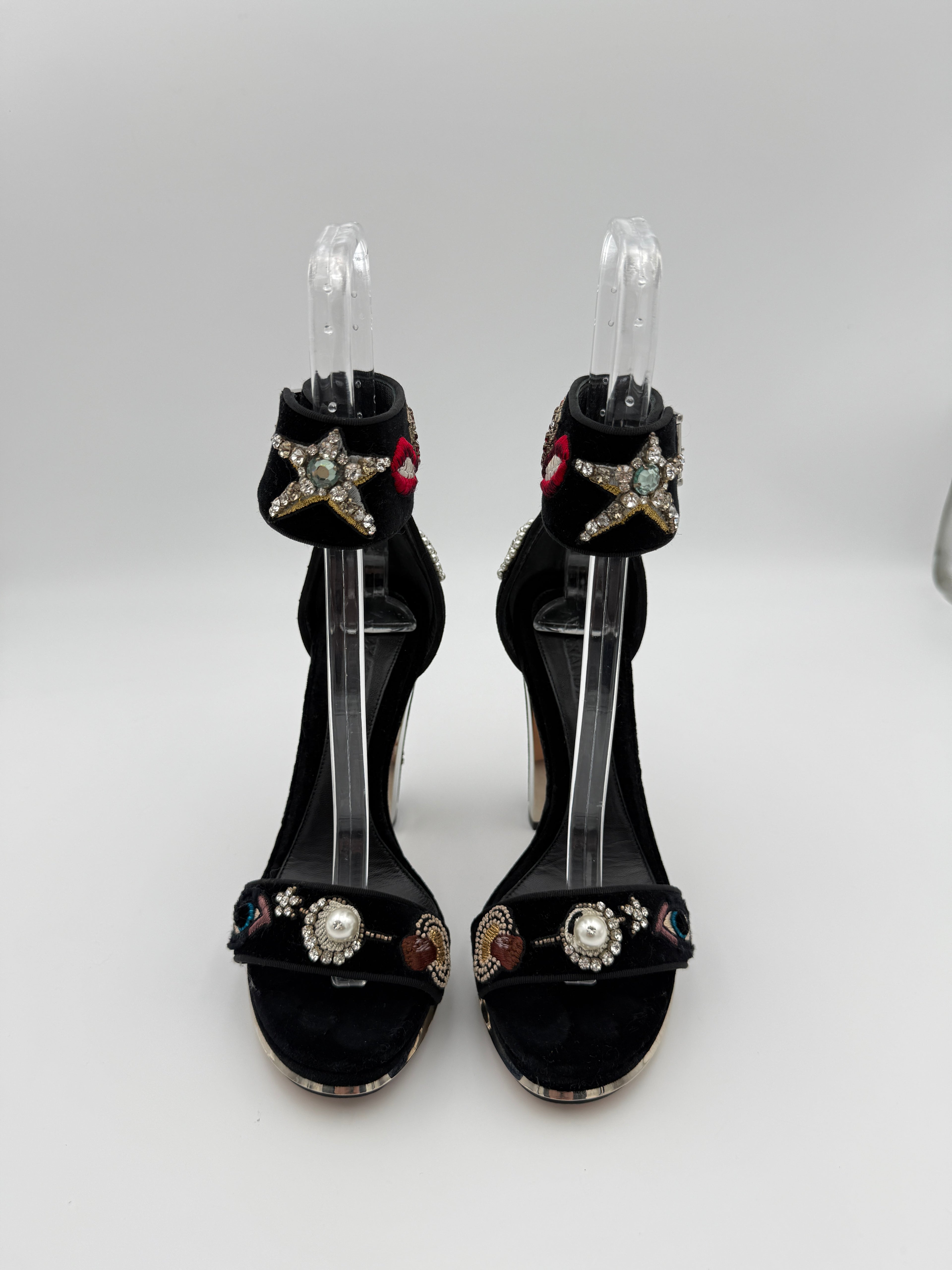 Alexander Mqueen Velvet sandal Size 35,5