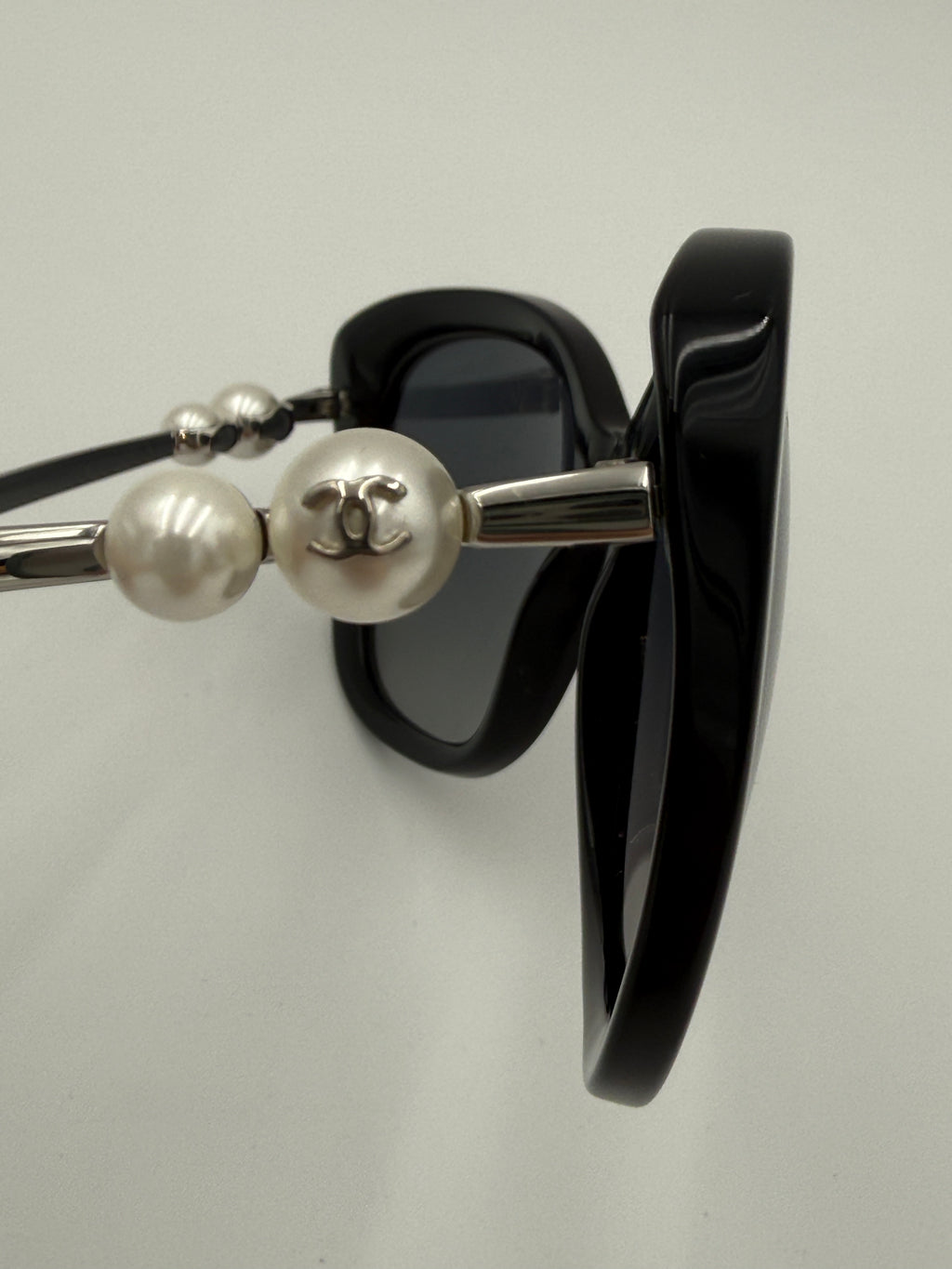 Chanel 5339H Pearl Sunglasses