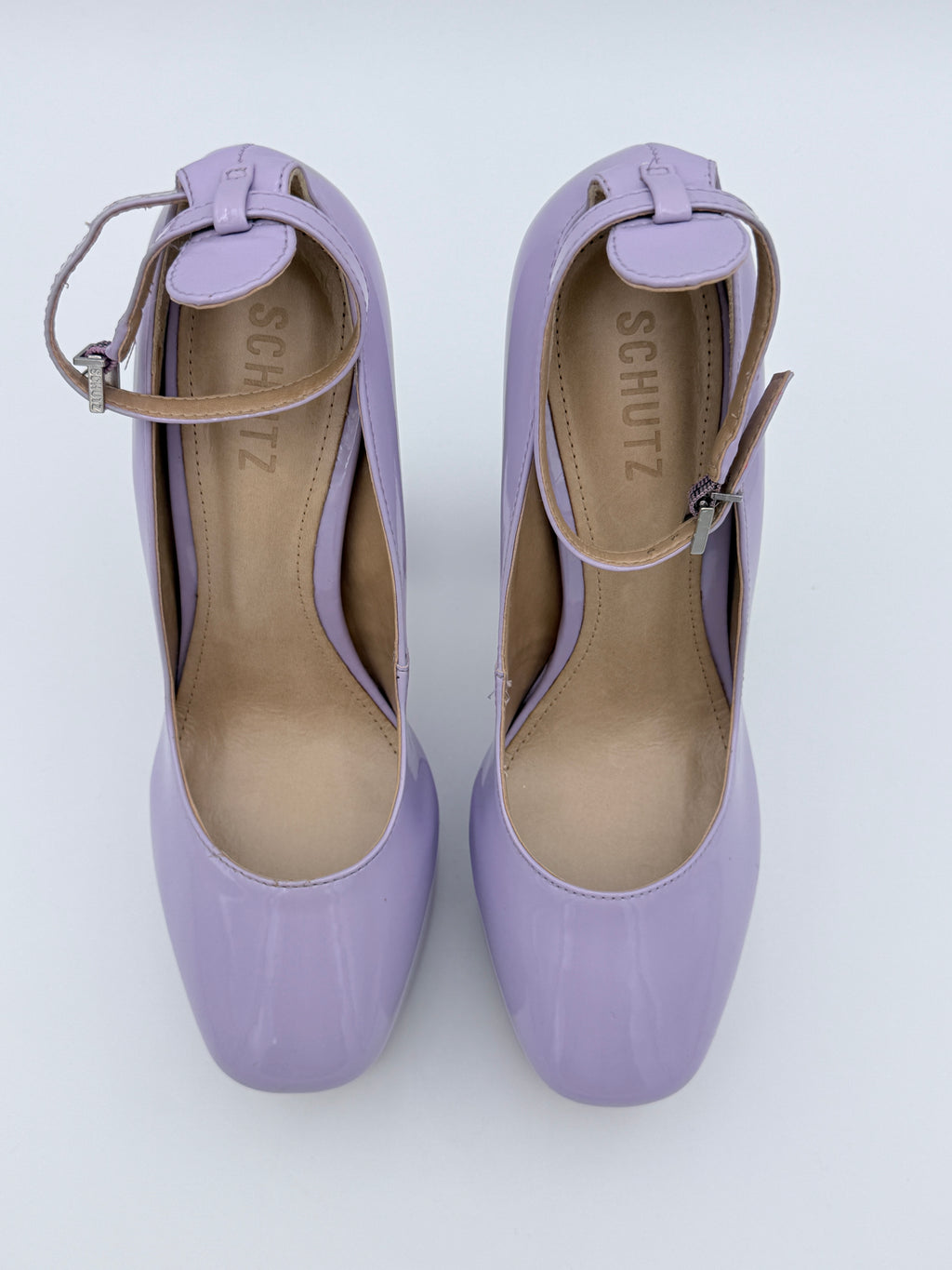 Schutz Lavander Remee platform pump New size 6.5