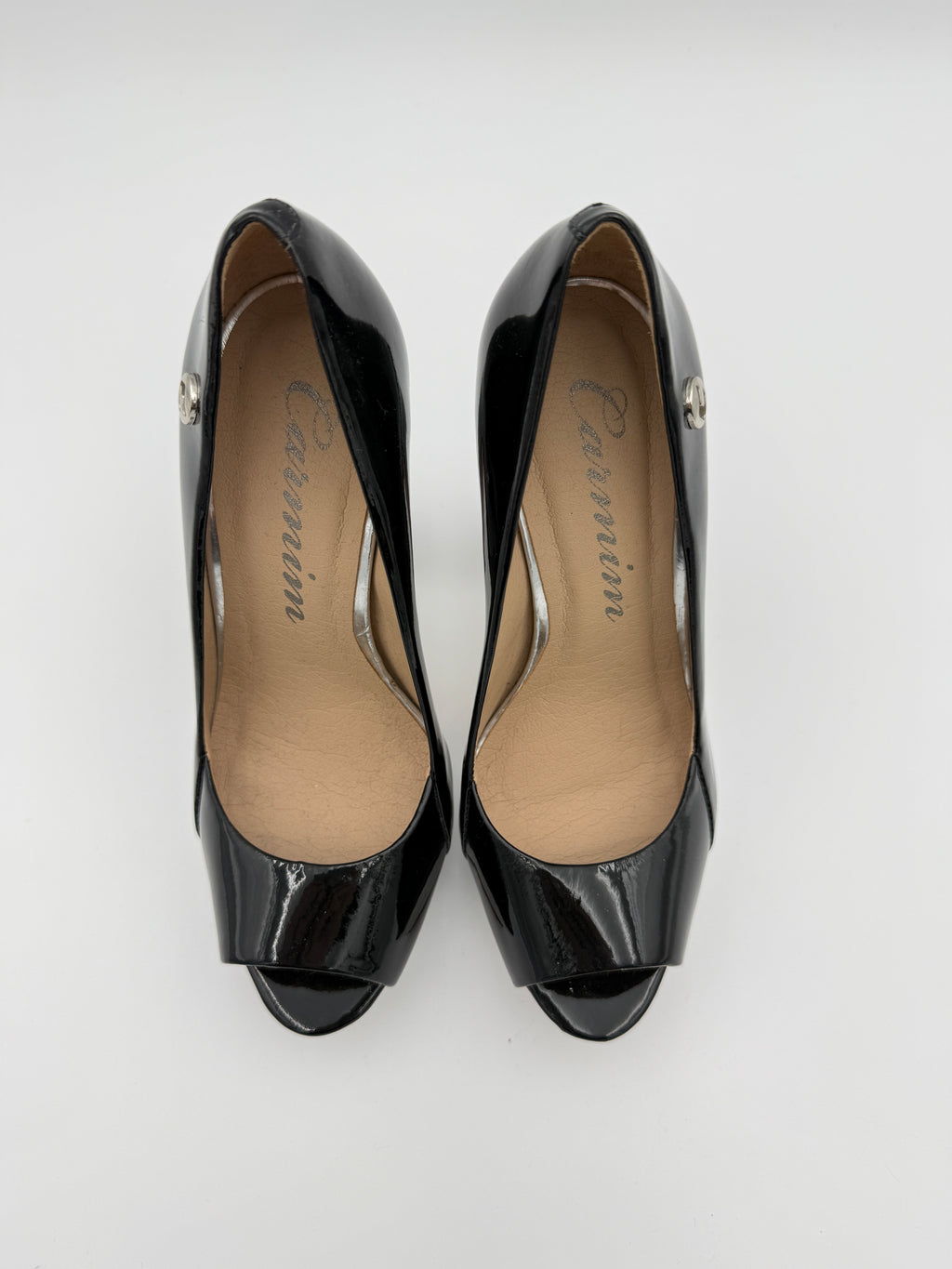 Carmin Black Patent Heel Size 5