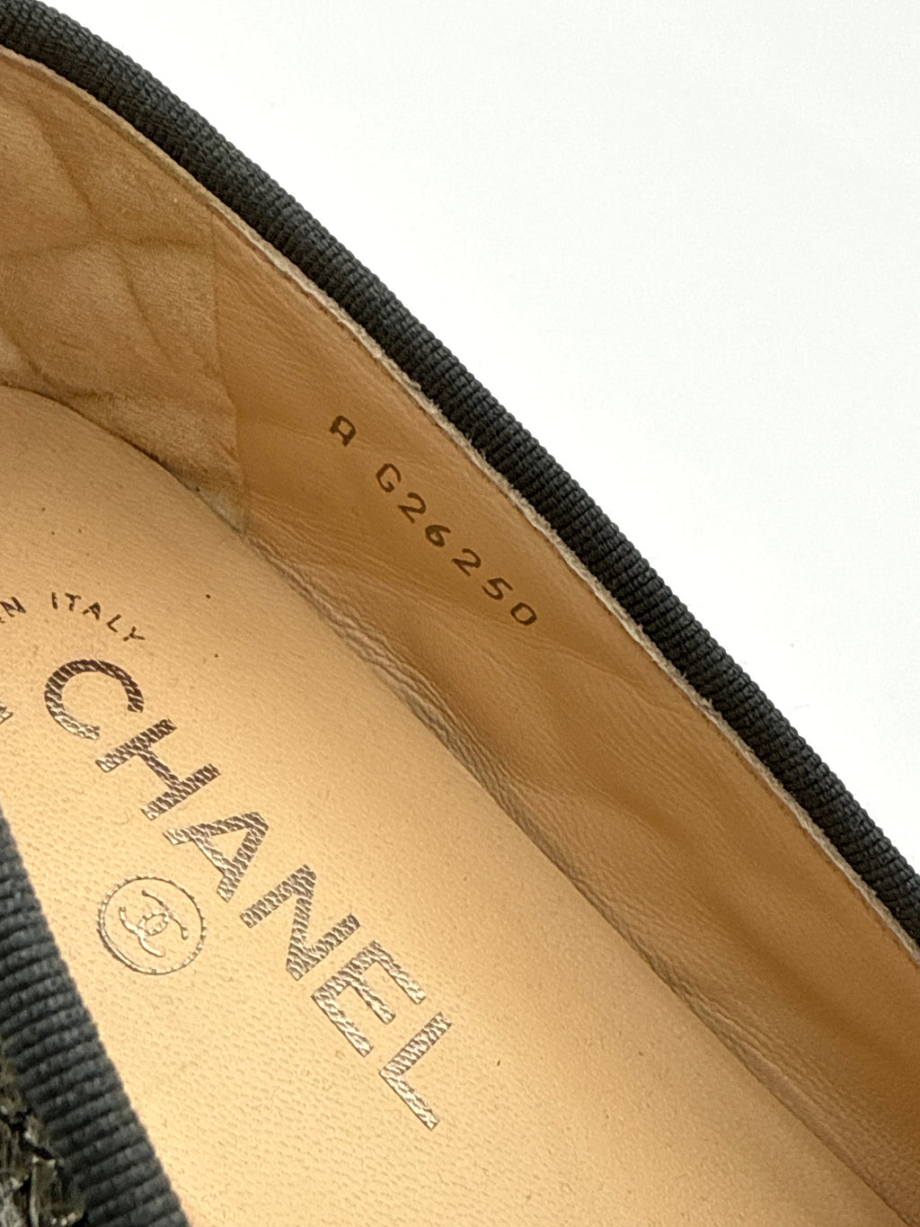 Chanel Ballerina Flat Silver Python size 39,5 Pre Loved