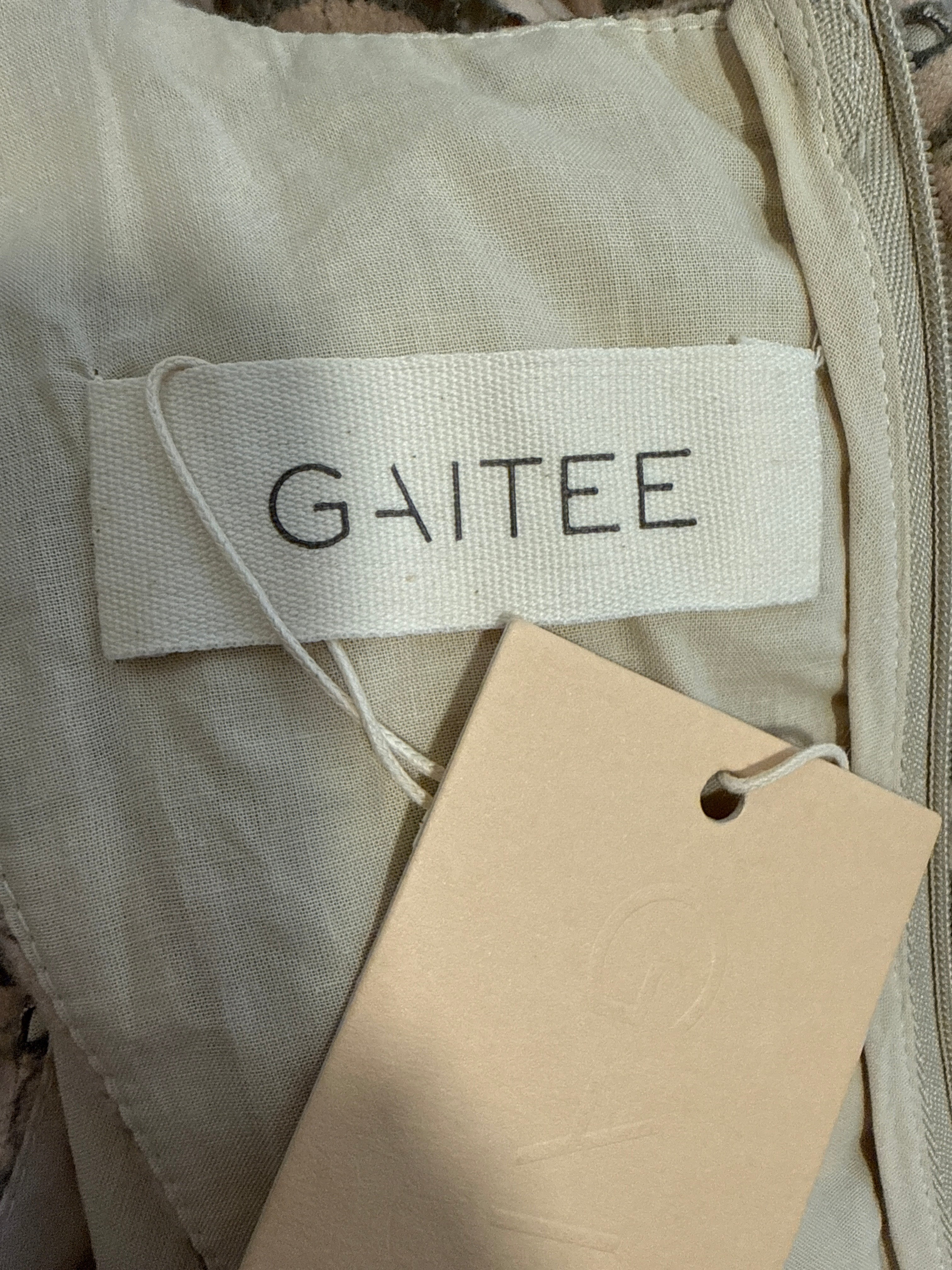 GAITEE ROSE AND GRAY LACE DRESS MEDIUM