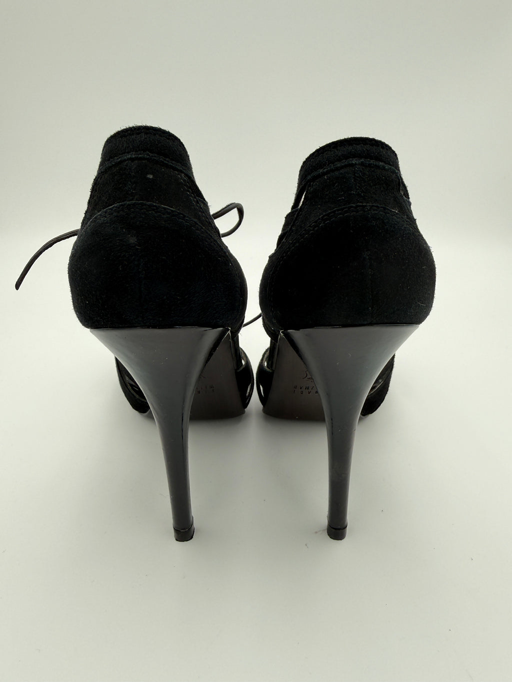 Stuart Weitzman Black Heels Size 7 1/2