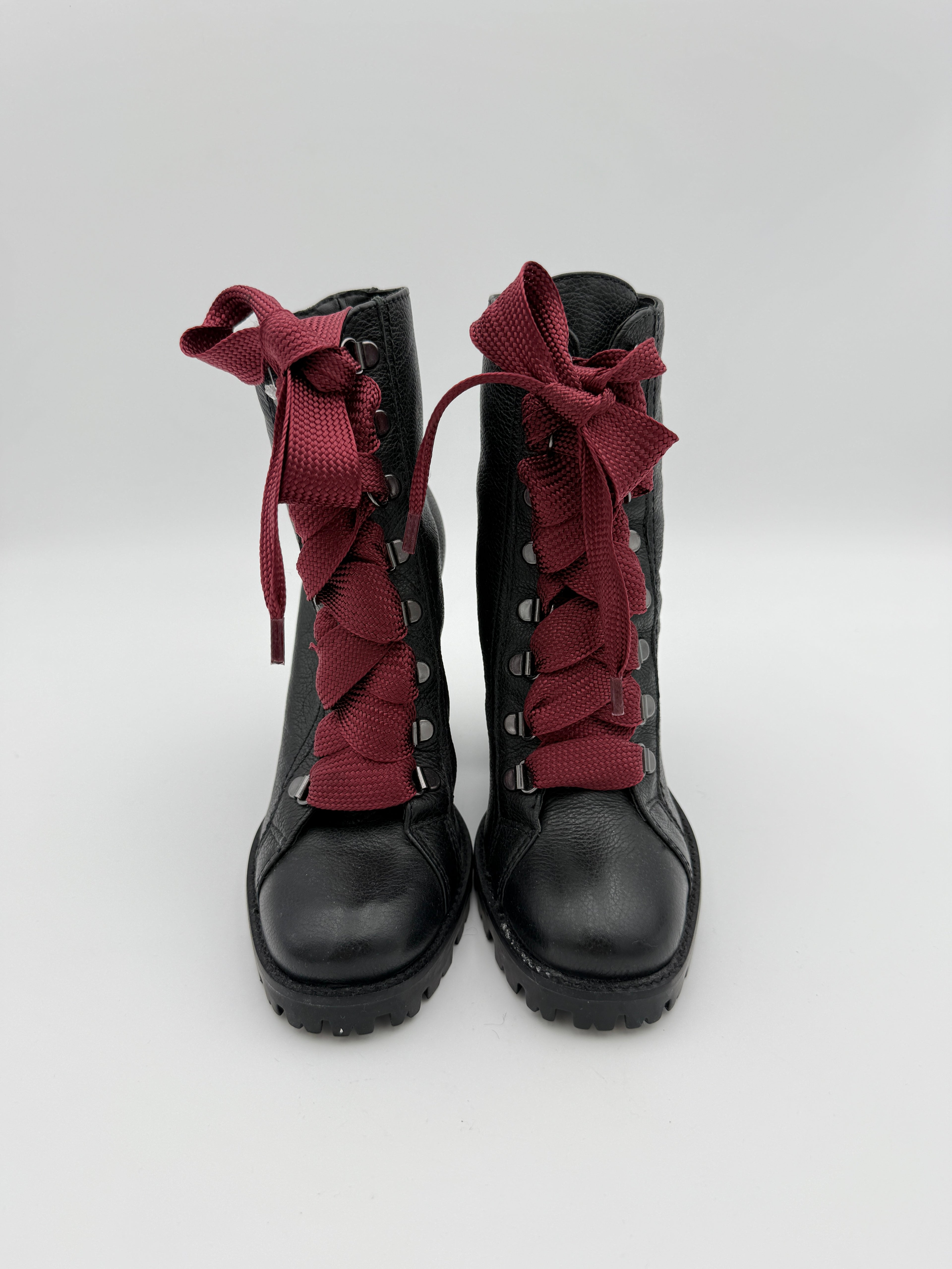 Schutz zara high block heel boot size 6,5