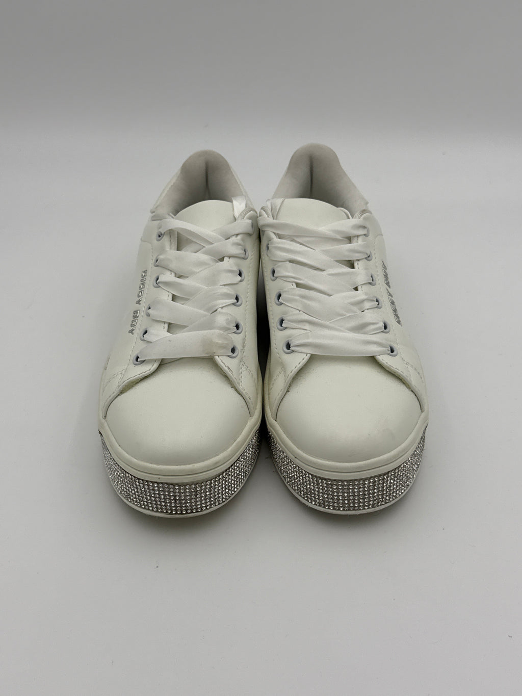 White Snickers with Crystal size 4 us