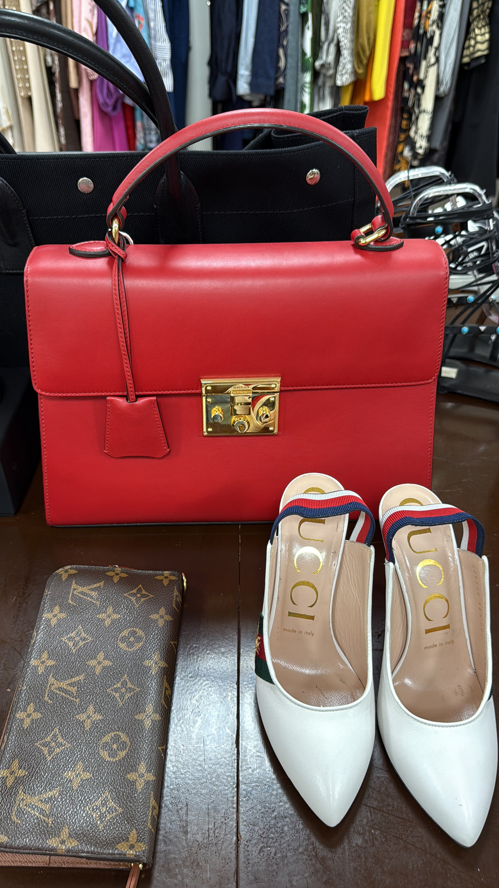 Gucci Padlock Red new with dust