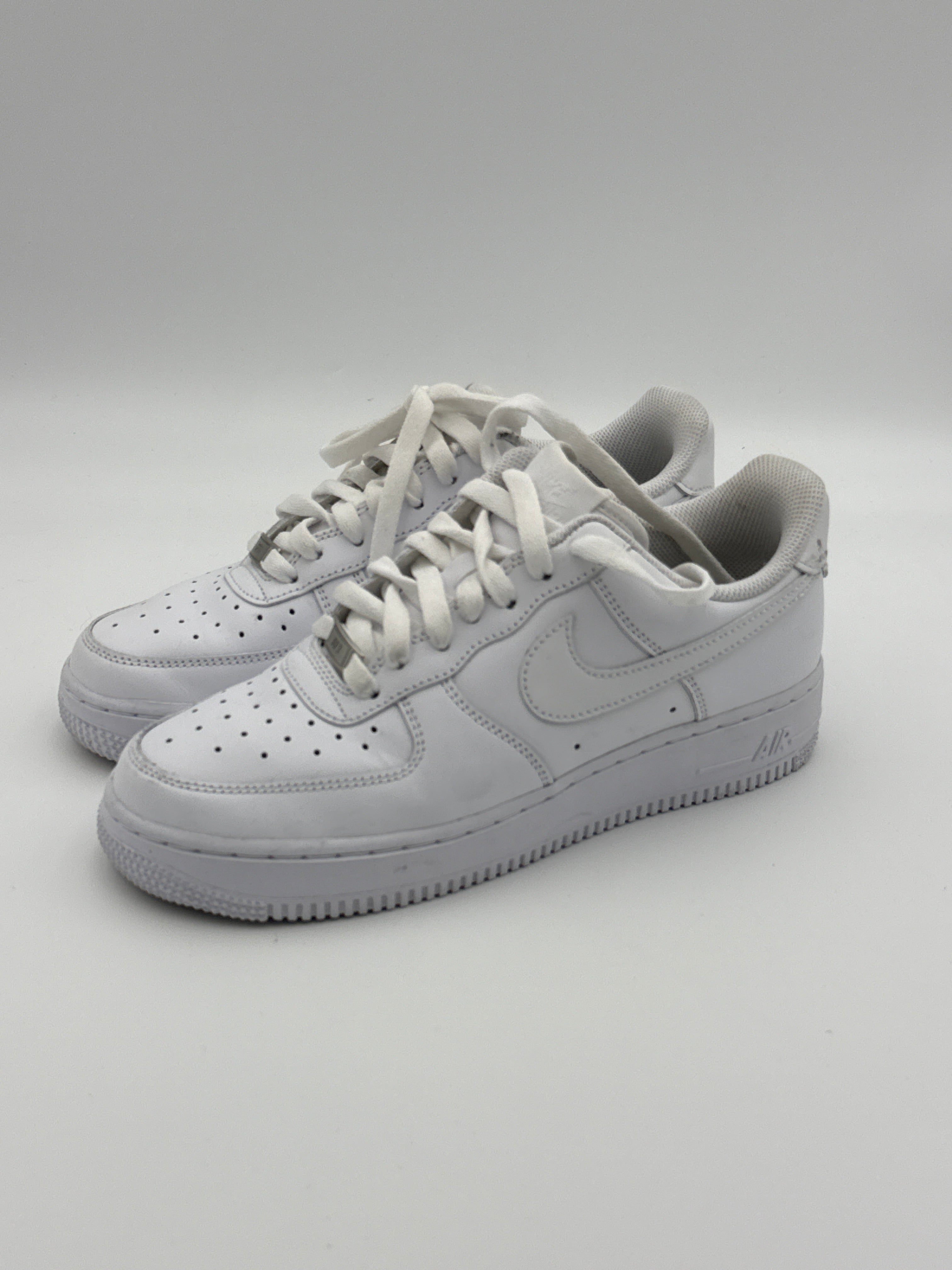 Nike Air white Size 8 US