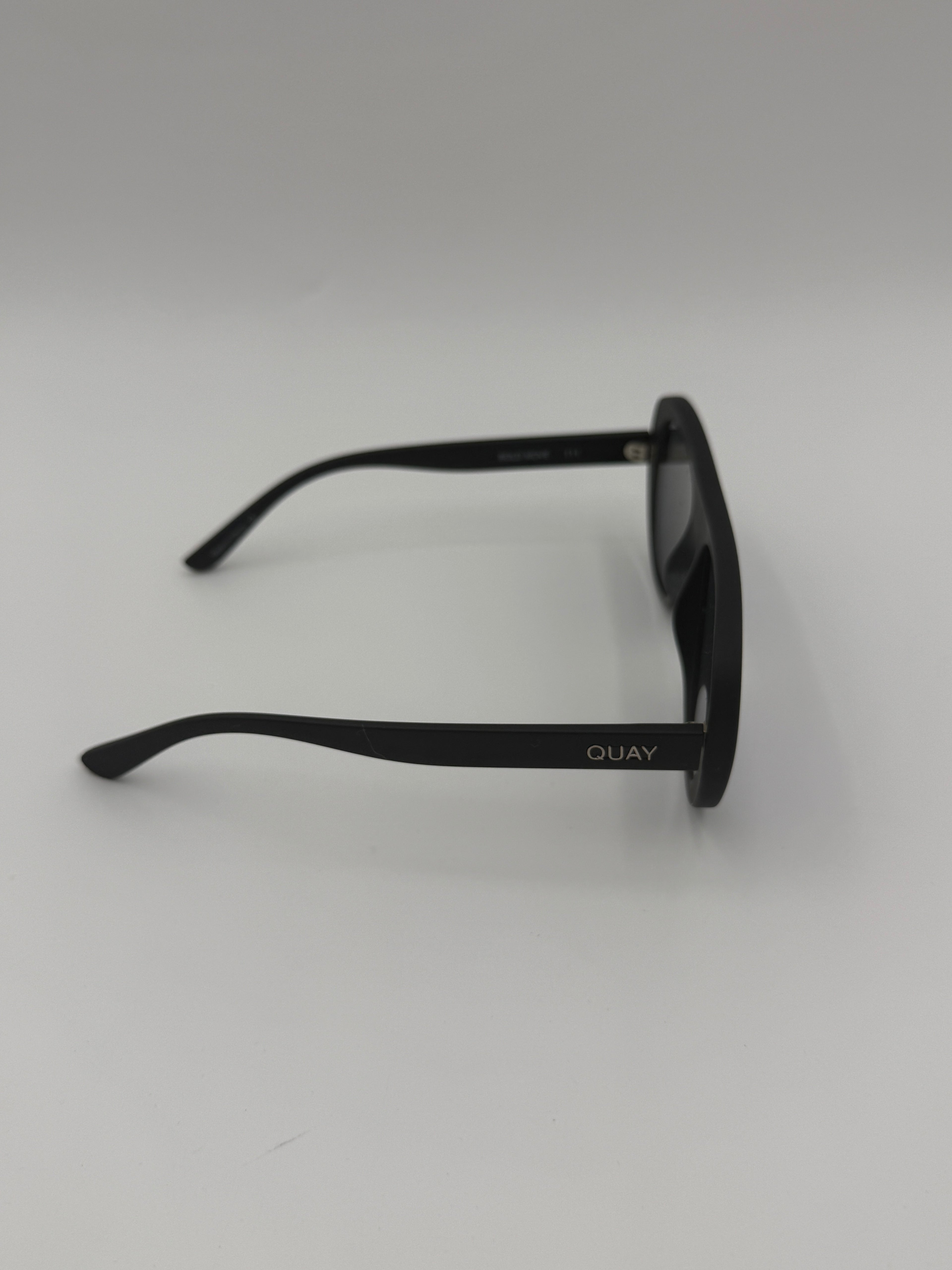 Quay Bold Move Mirroed Sunglasses
