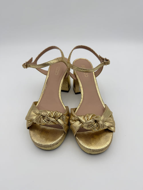 Arezzo Block Heel Gold Sandal Size 8