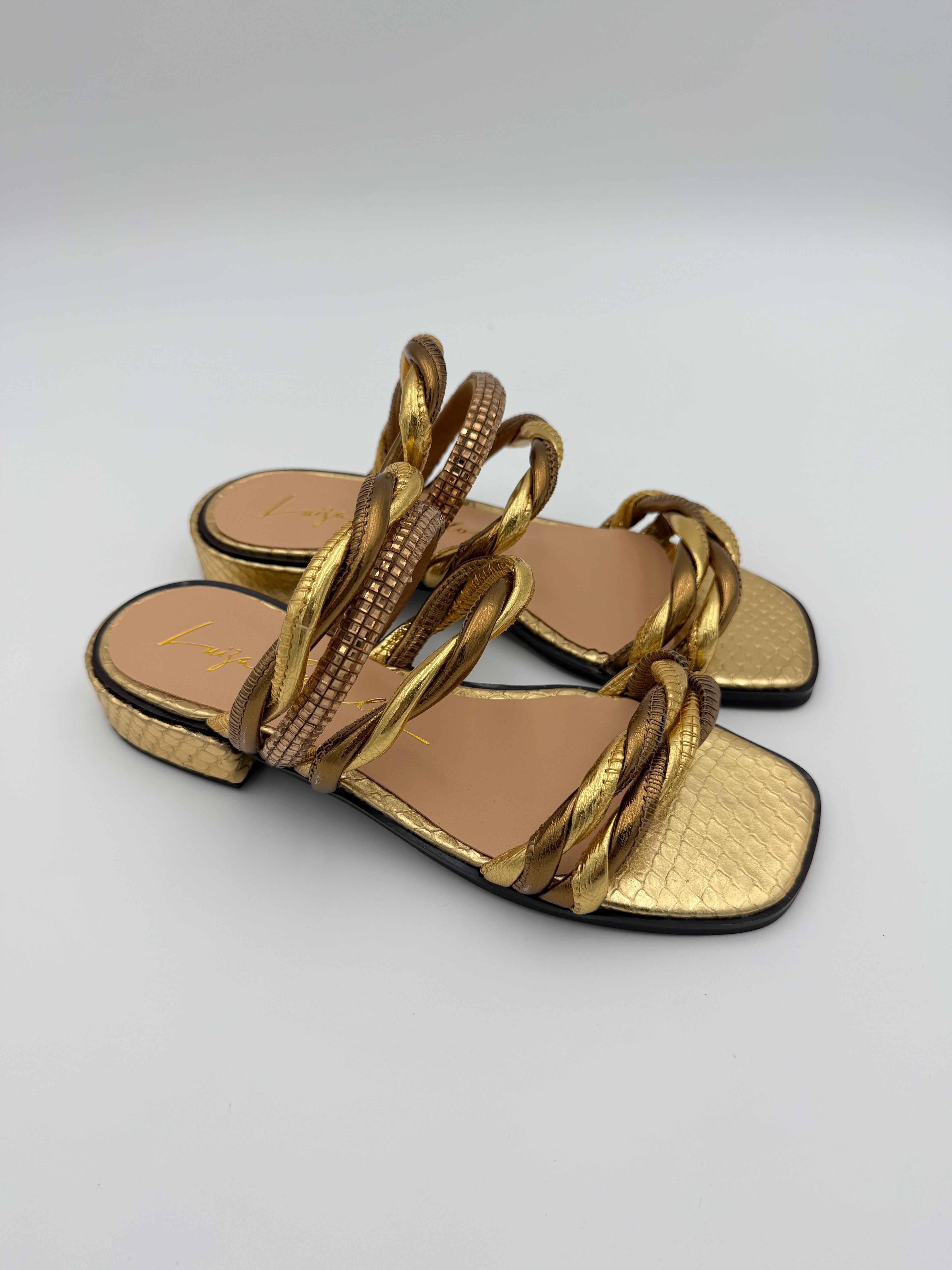 Luiza Barcelos Metalcolor Flat B076 V4
