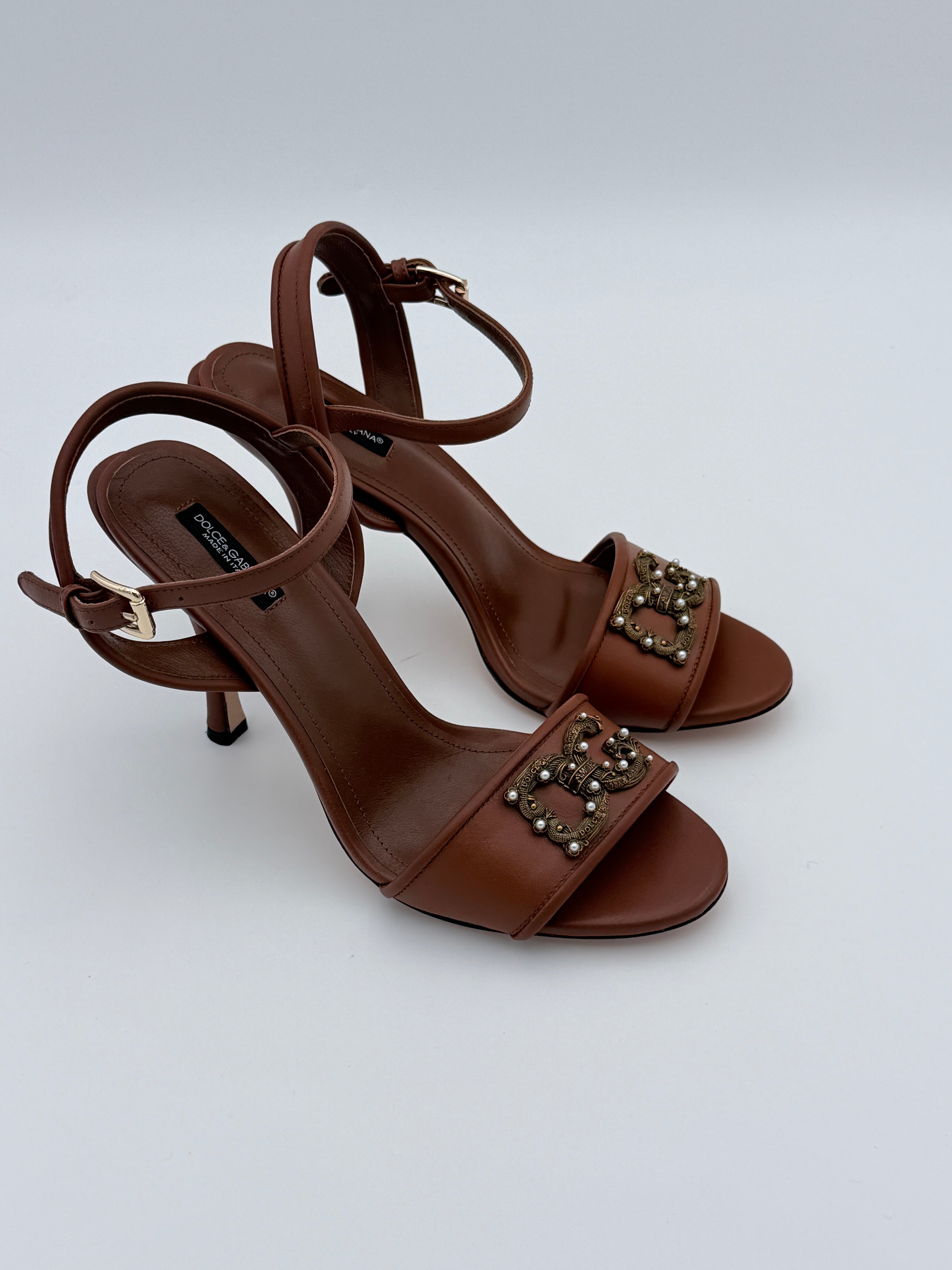 Dolce Gabbana Brown Sandal size 41 new full set