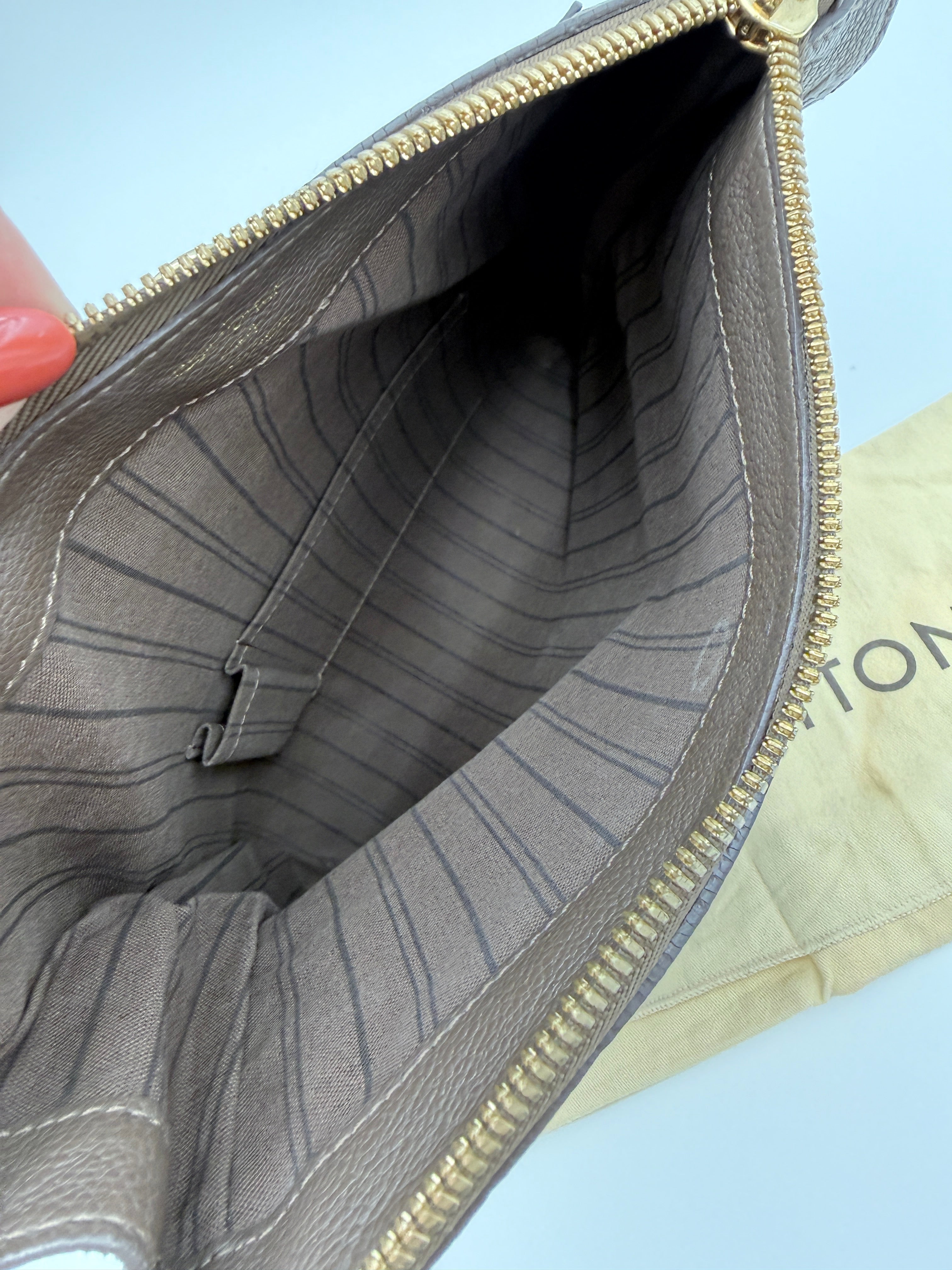 Louis Vuitton Petilant Clutch