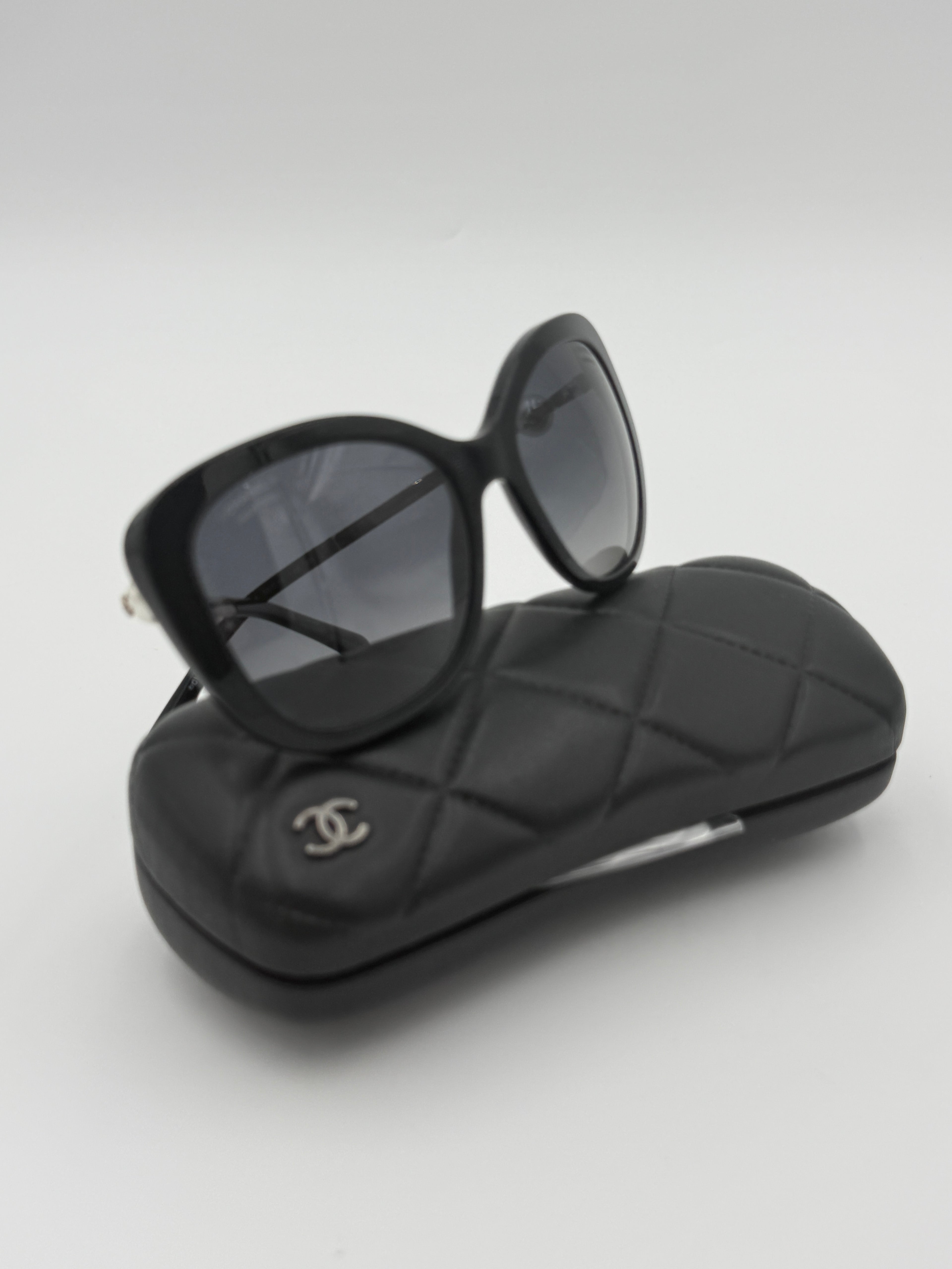 Chanel 5339H Pearl Sunglasses