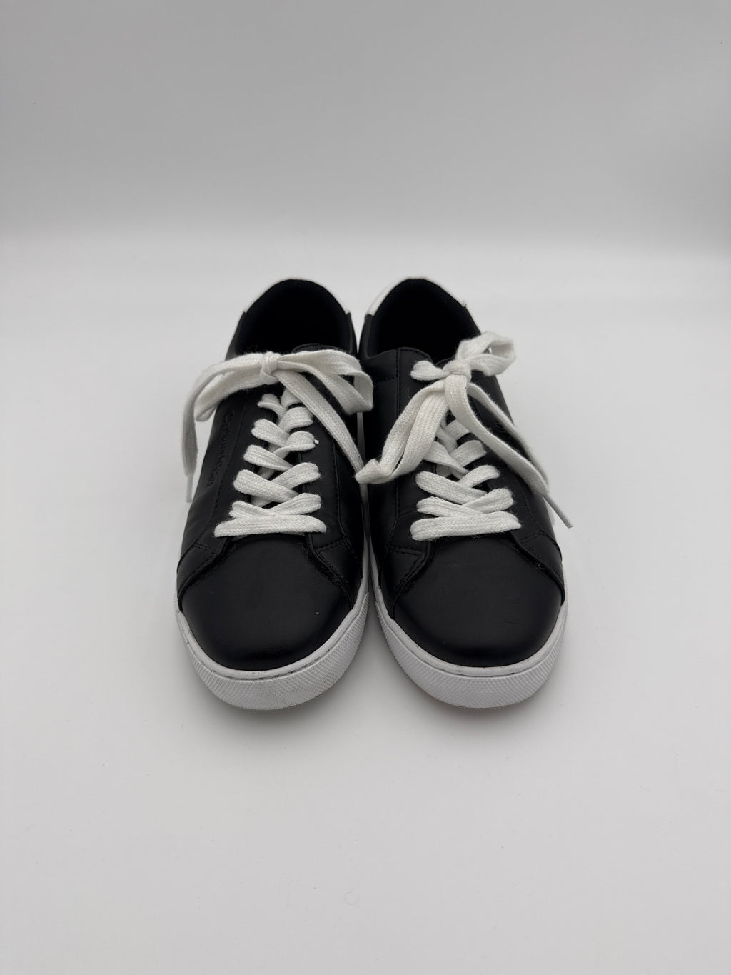 Calvin Klein Black Leather Sneaker Size 8,5