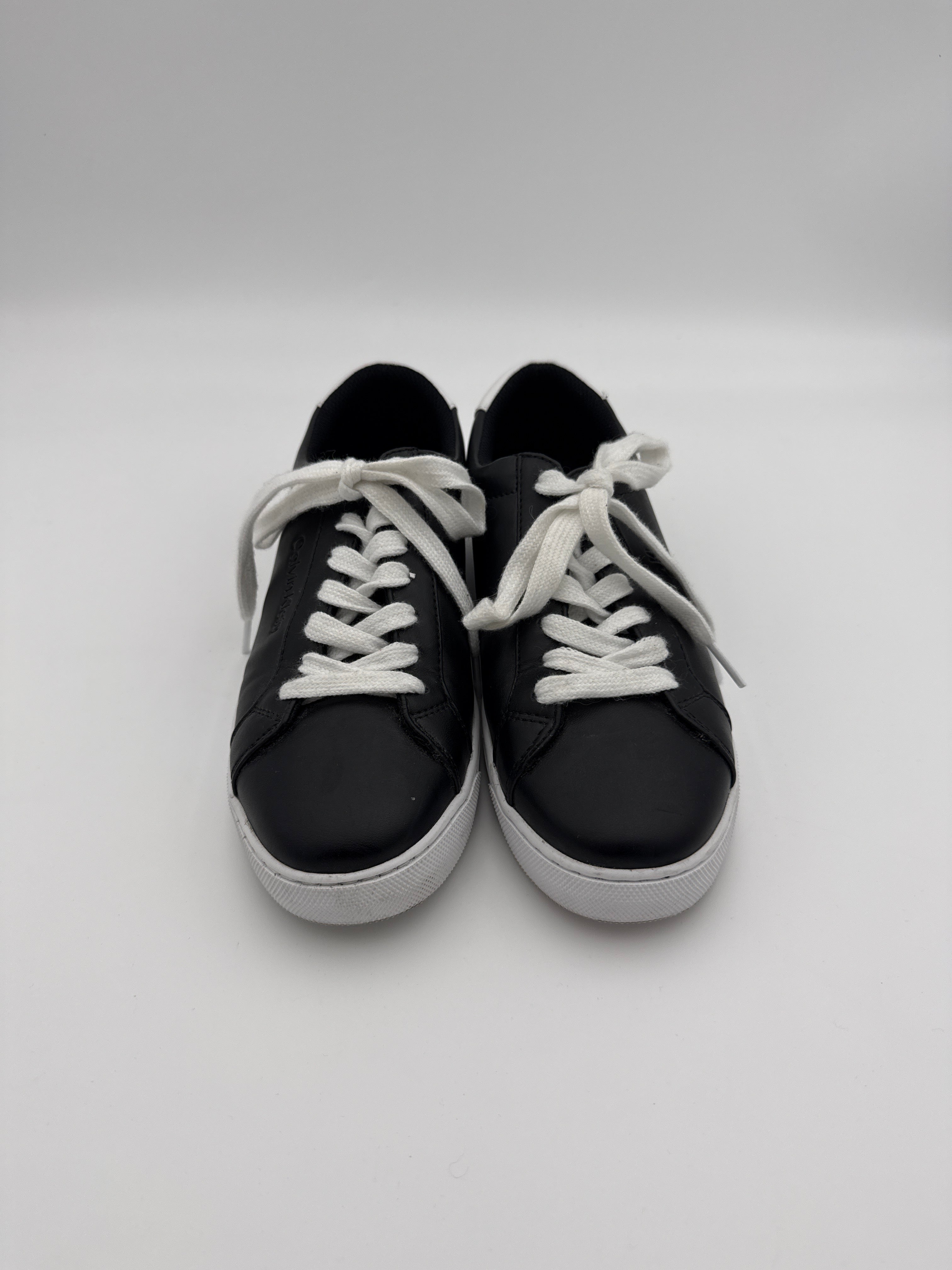 Calvin Klein Black Leather Sneaker Size 8,5