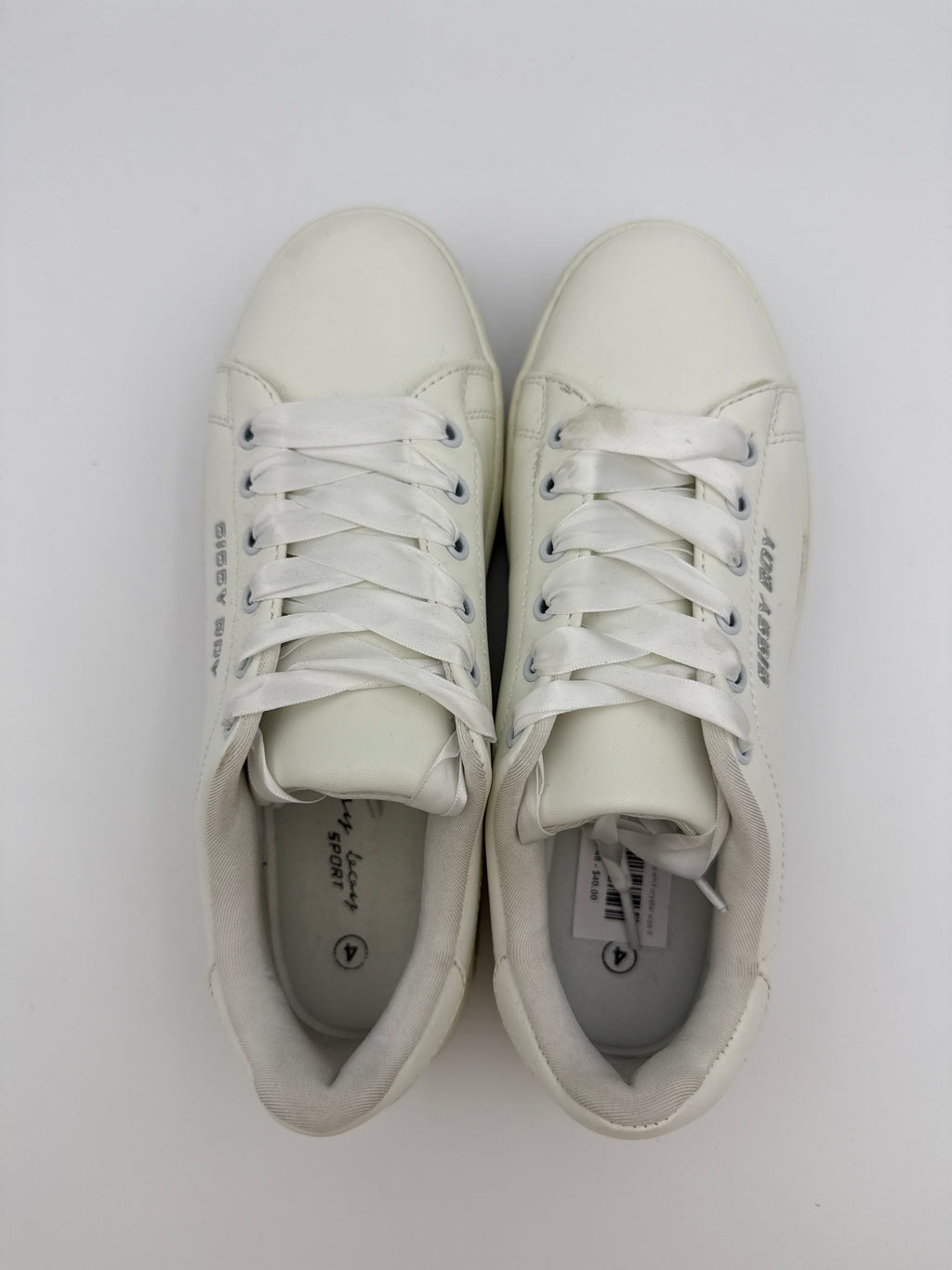 White Snickers with Crystal size 4 us