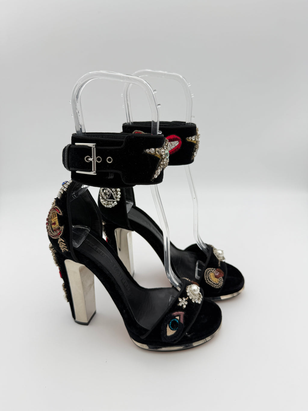 Alexander Mqueen Velvet sandal Size 35,5