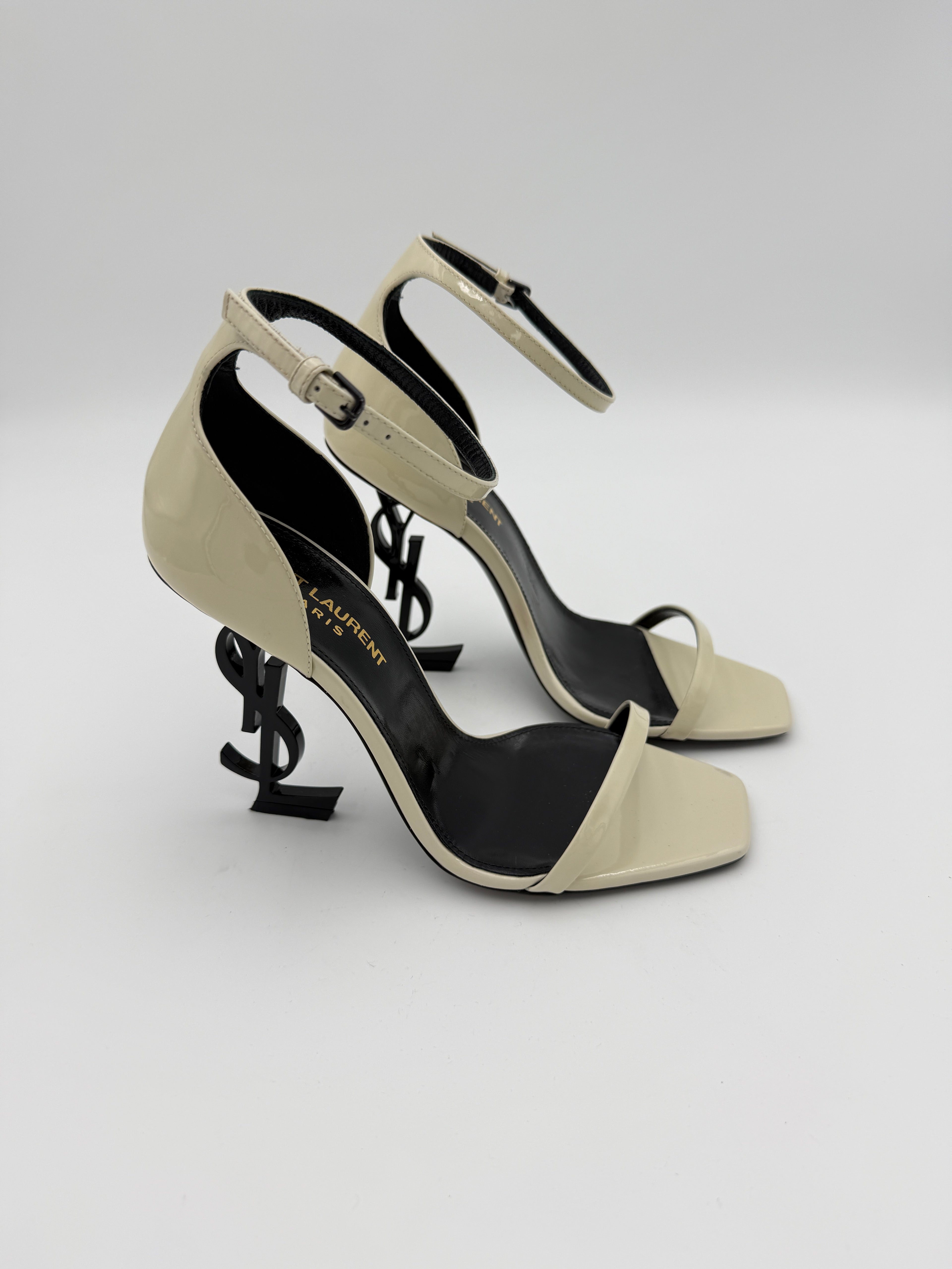 YSL Opyum Patent off white Sandal Size 35,5