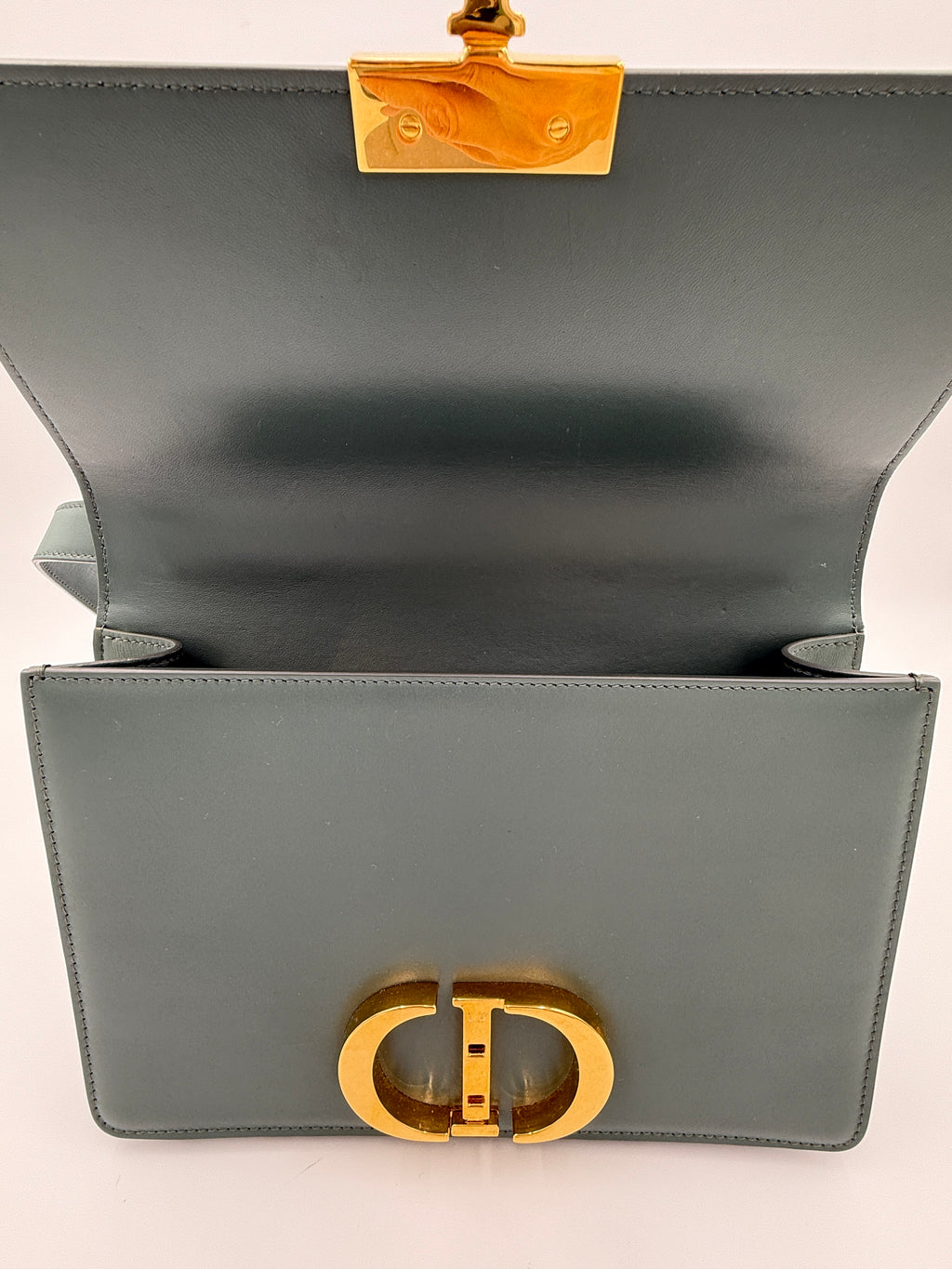 Dior 30 Montaigne green
