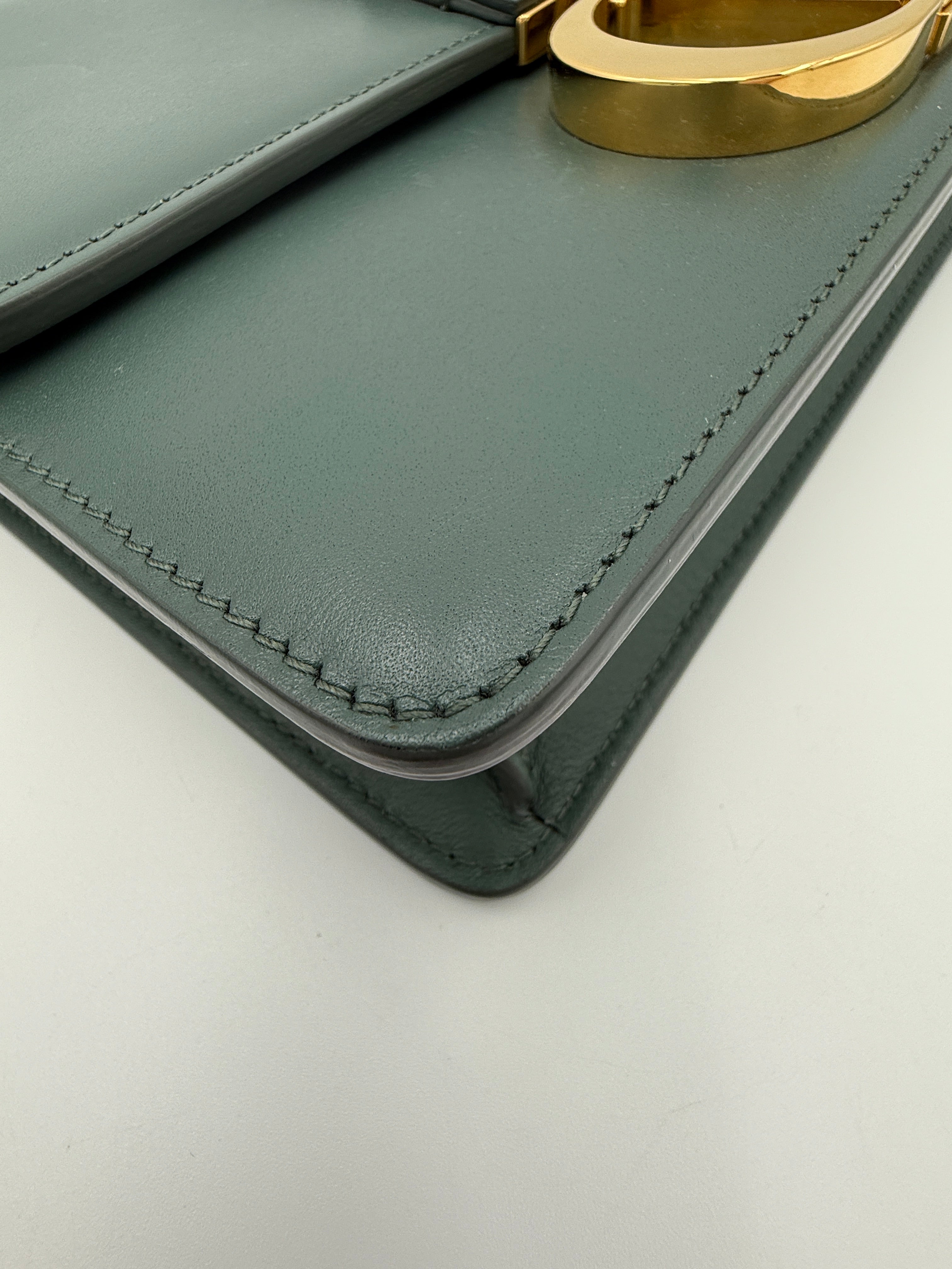 Dior 30 Montaigne green