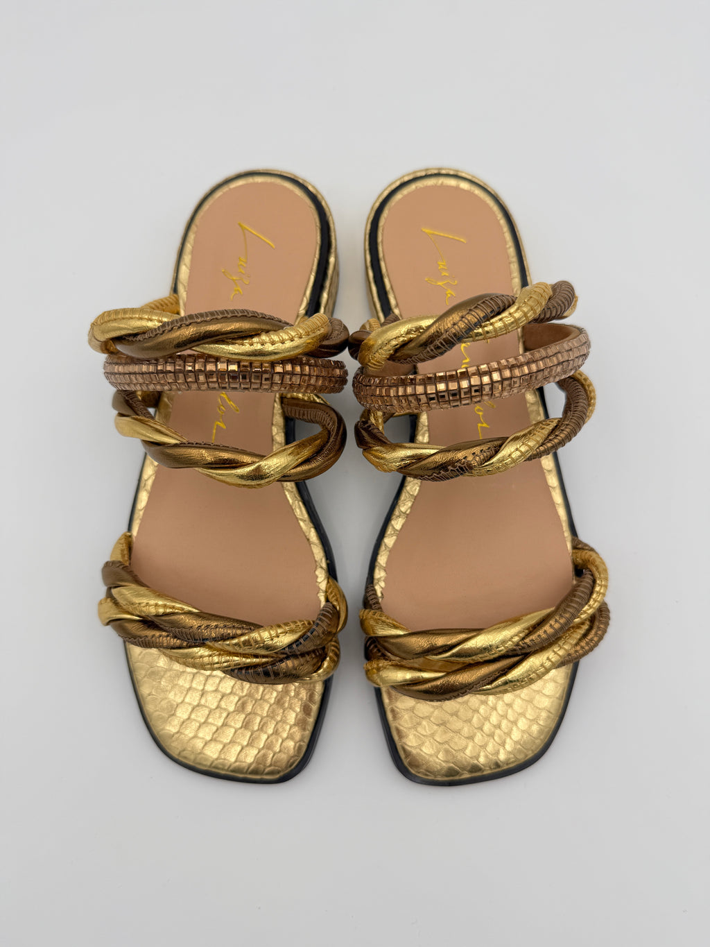 Luiza Barcelos Metalcolor Flat B076 V4