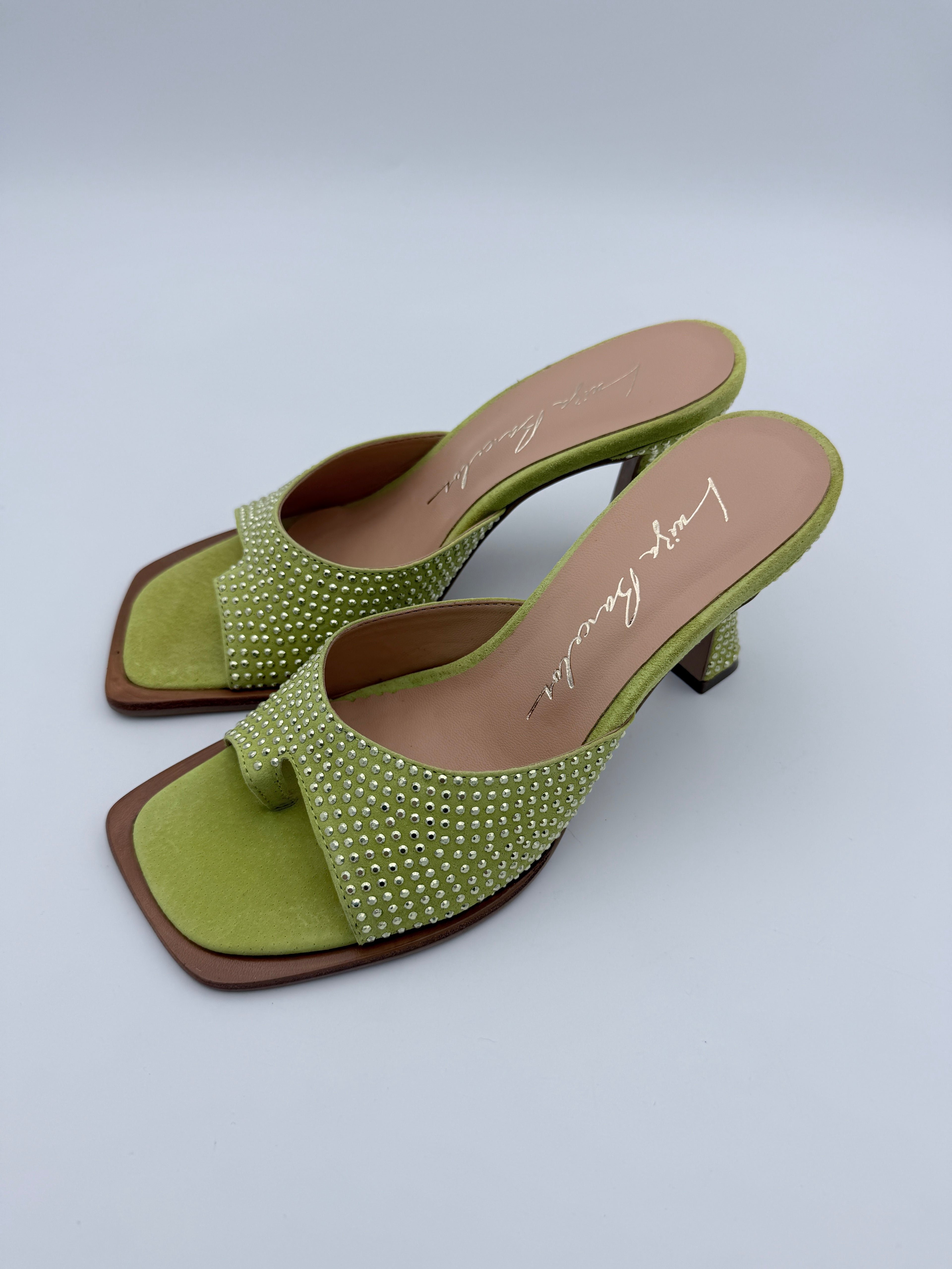 Luiza Barcelos Salerno Green Apple B007 V5