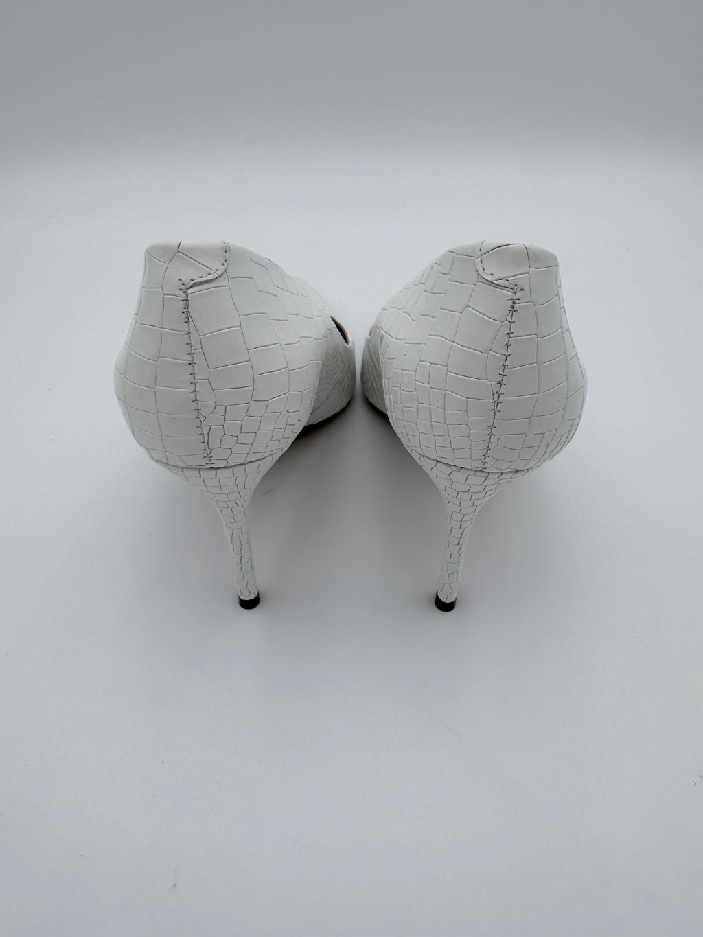 Schutz White Croco Embossed Scarpin Size 6