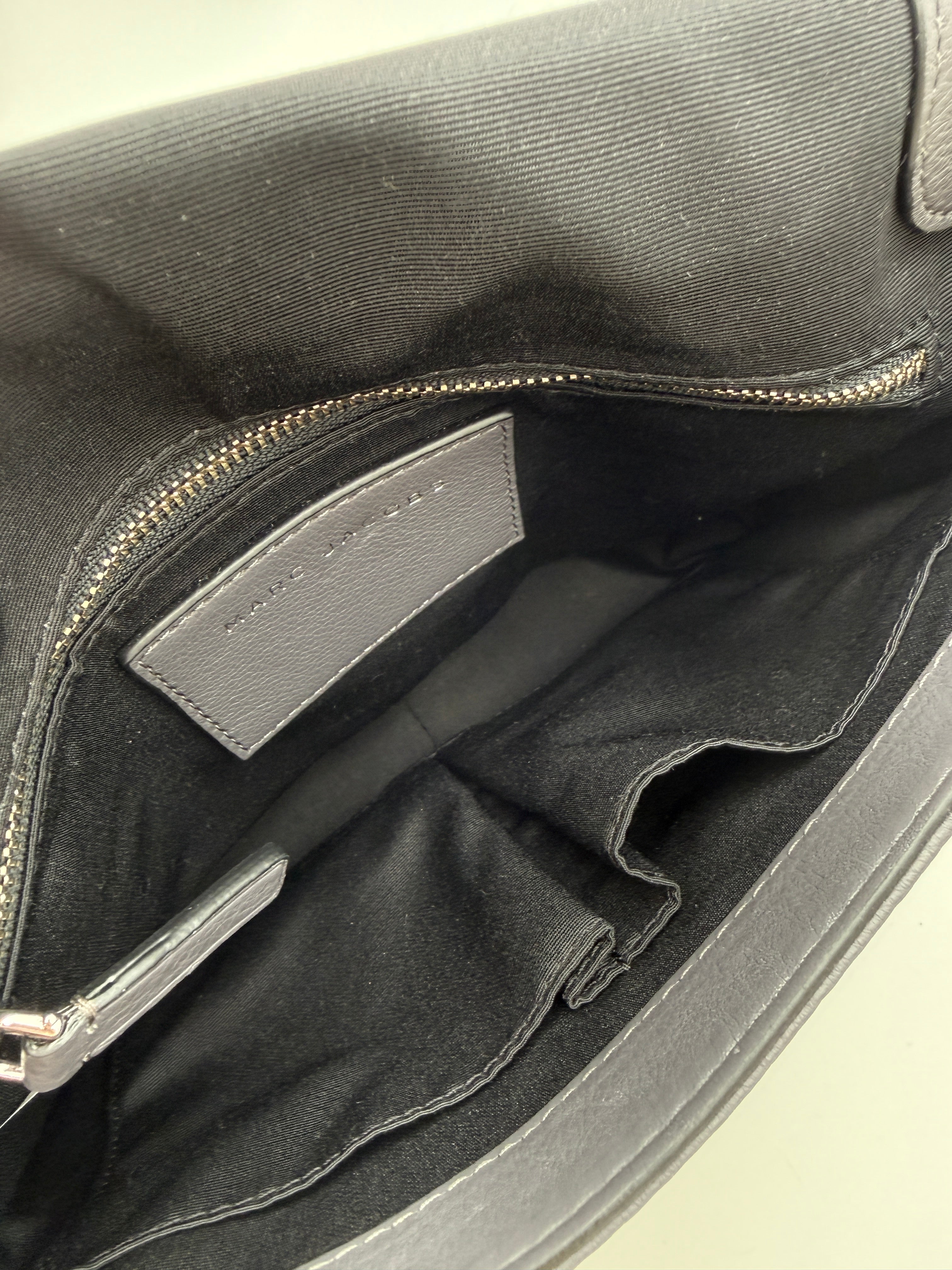 Marc Jacobs Saddle Gray bag with dust