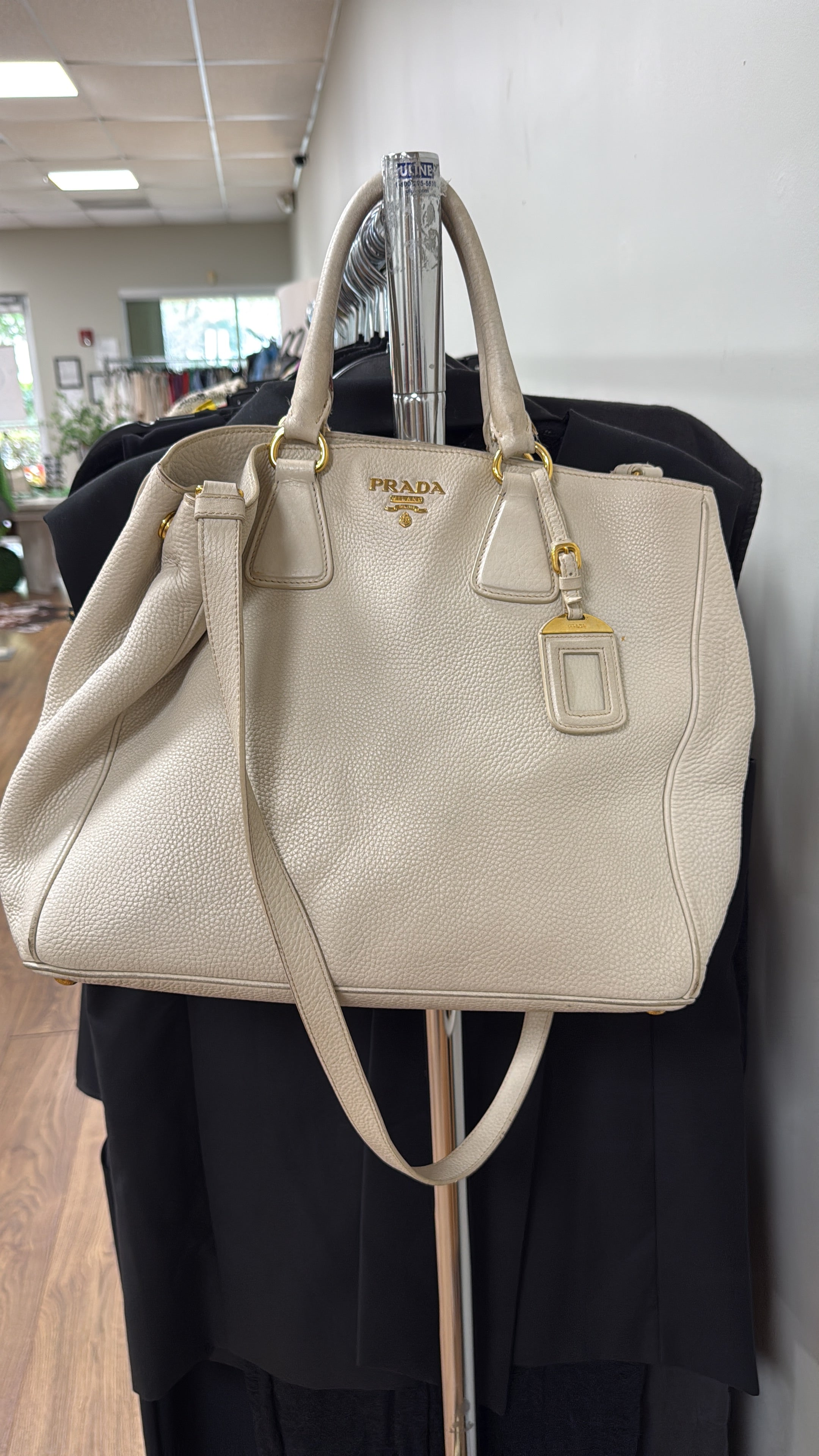 PRADA  off white