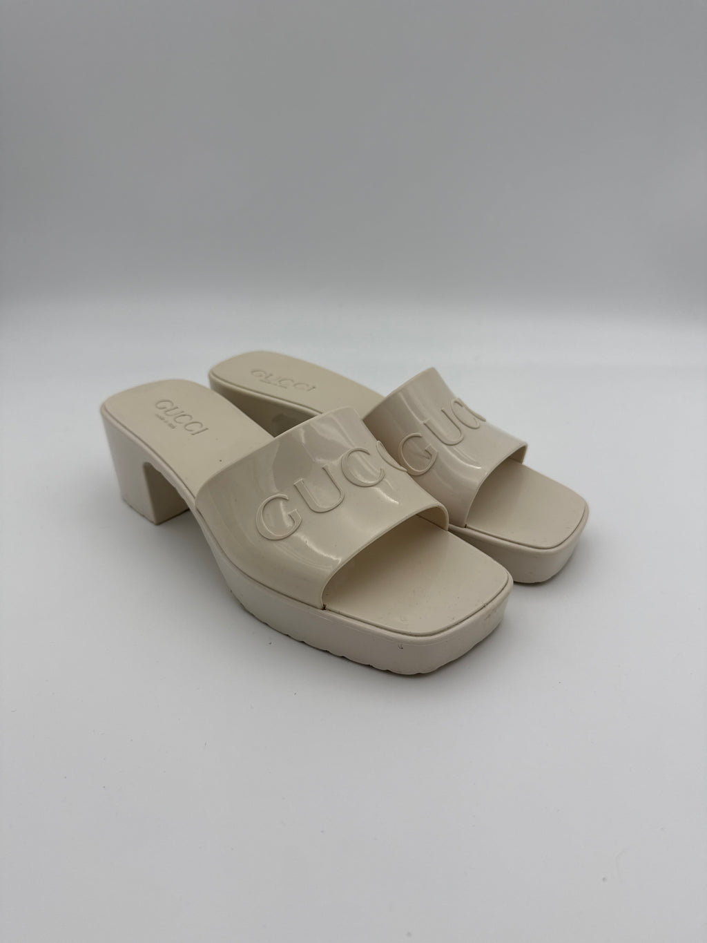 Gucci Off White Rubber Slide Sandals size 35