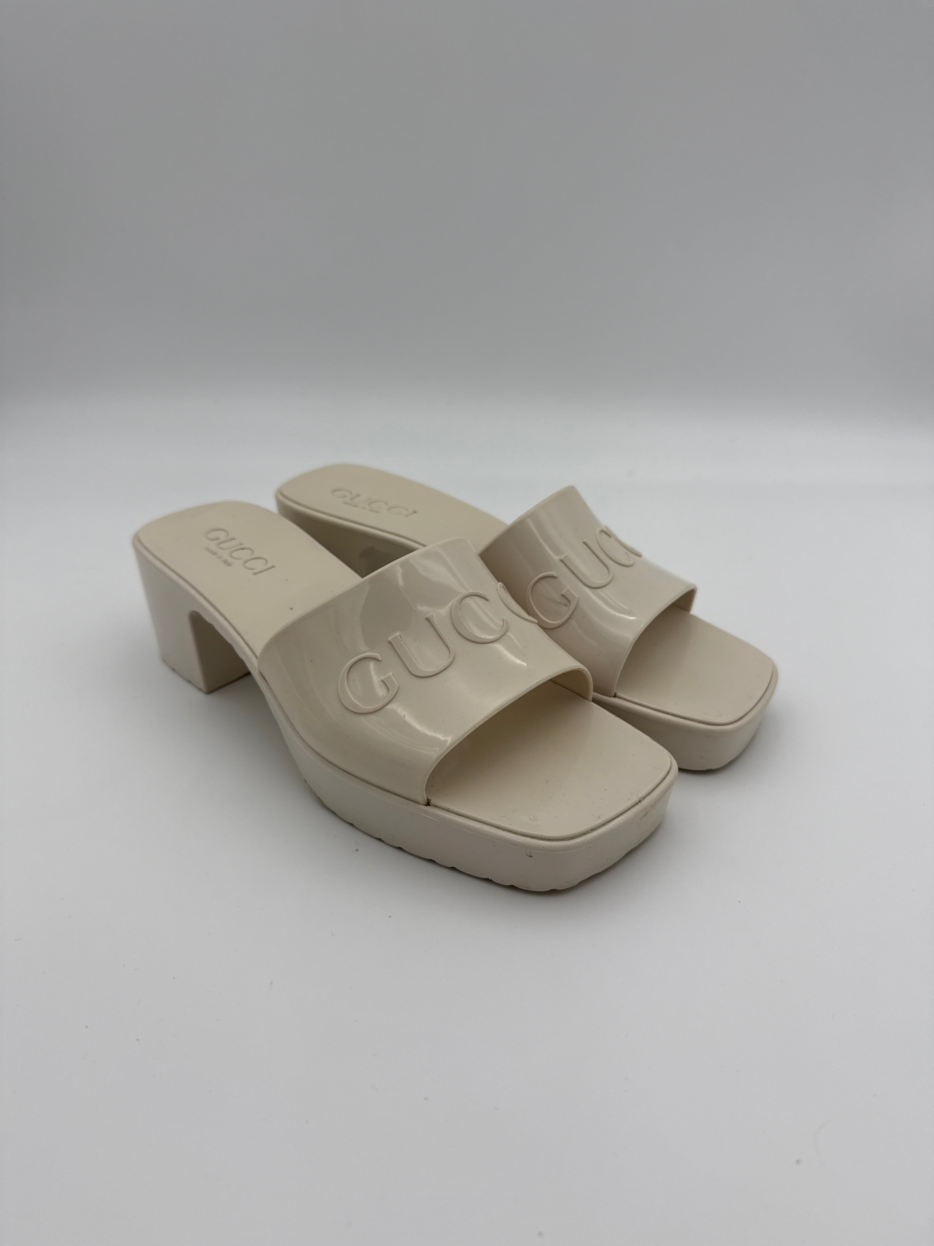 Gucci Off White Rubber Slide Sandals size 35