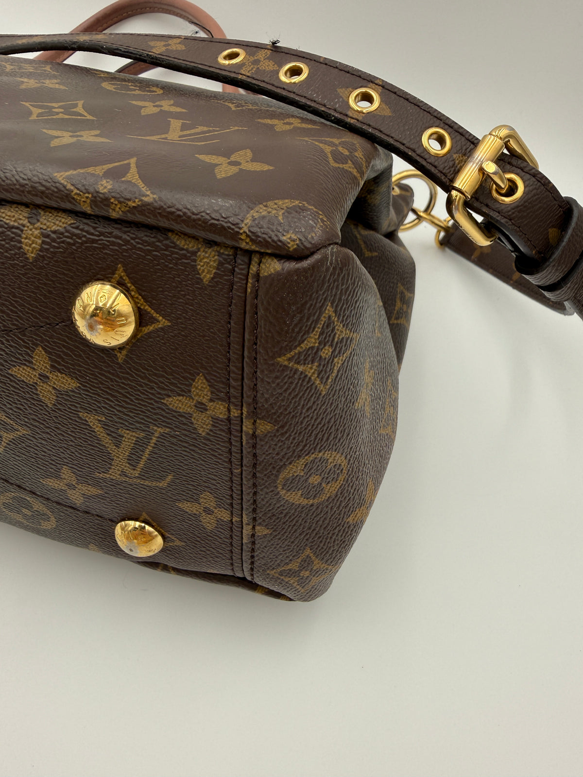 Louis Vuitton Pallas Monogram
